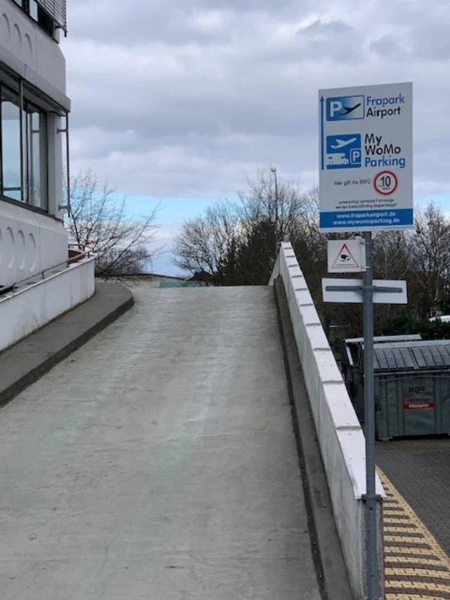 Auffahrt-zum-Parkdeck.jpg