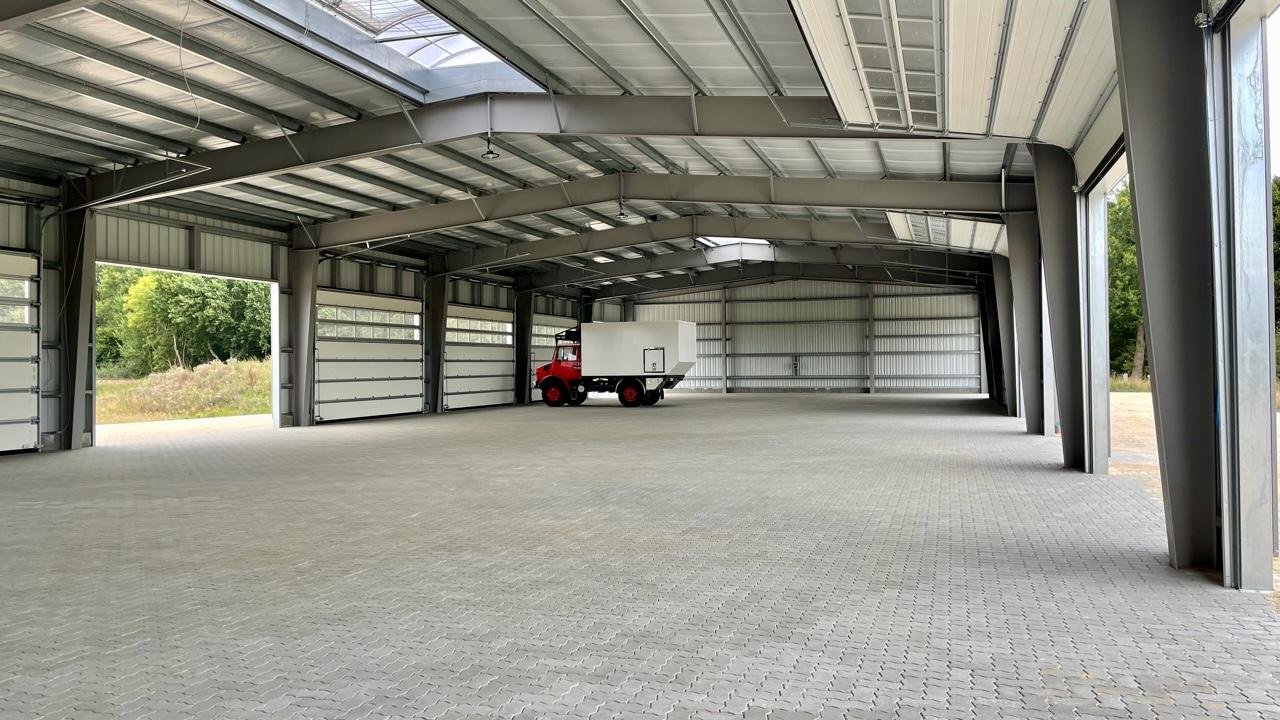 Hallen- und Außenstellplätze für Wohnmobile in 24796 Bredenbek