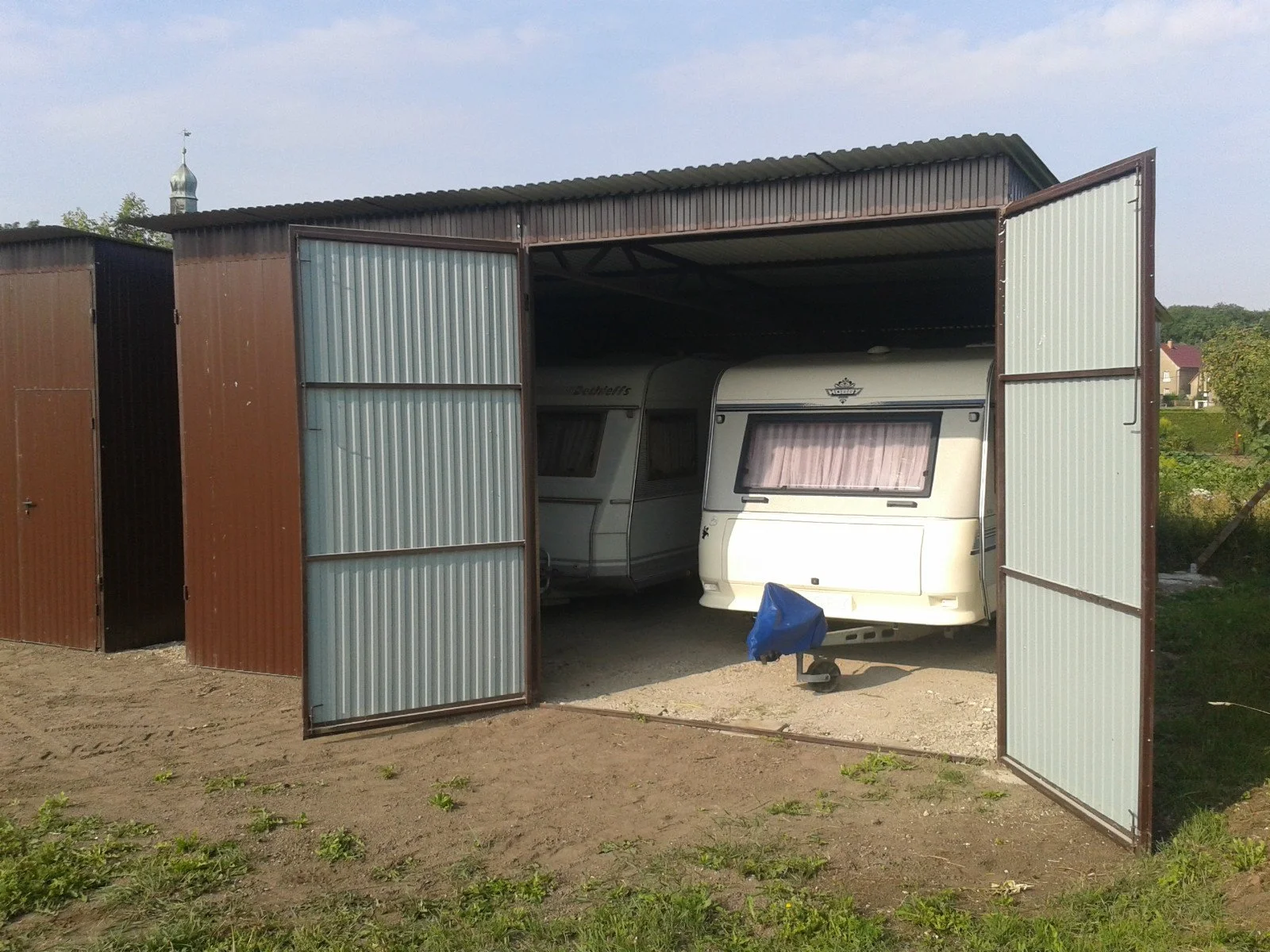 Aussenansicht-Caravanhof-Roedel-in-Kollenbey.jpg