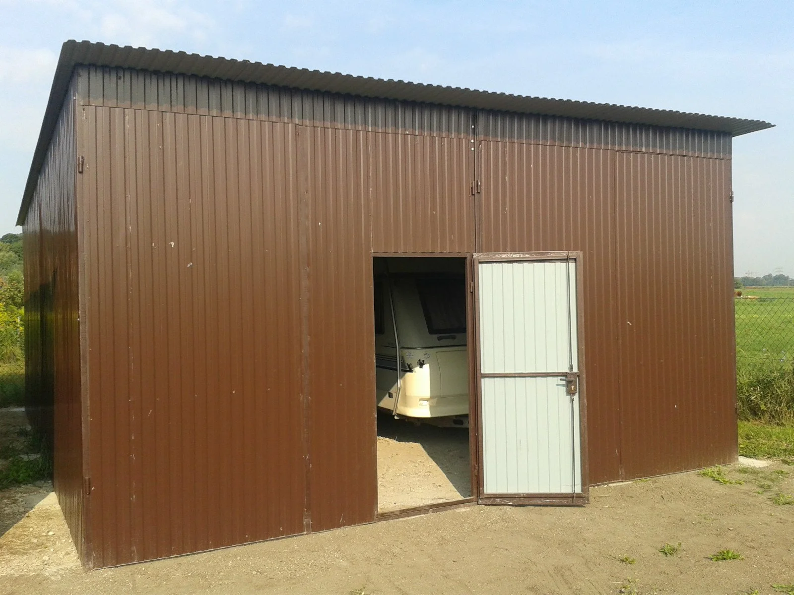 Unterstellplatz-Caravanhof-Roedel-in-Kollenbey.jpg
