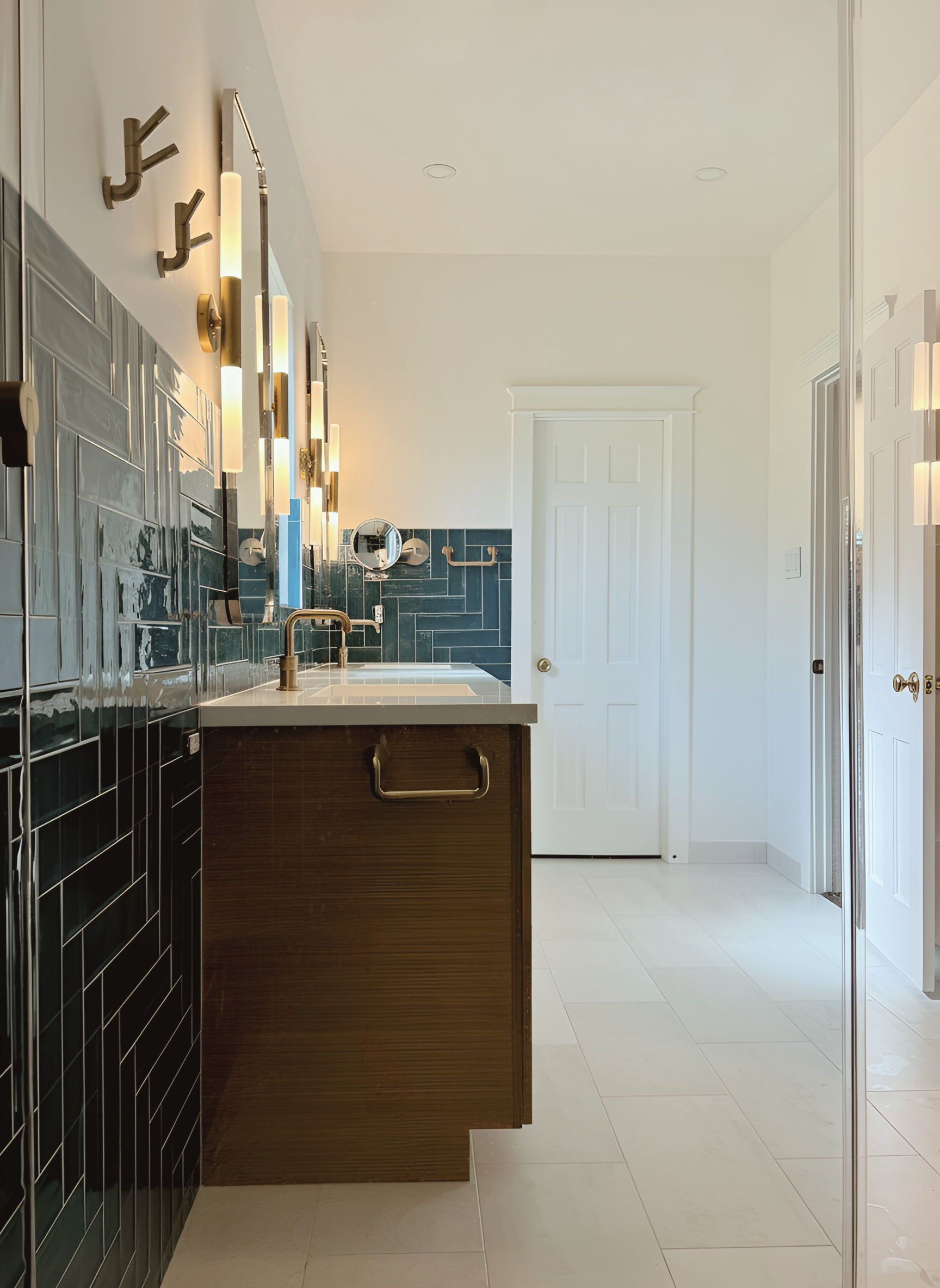 LARSON OXFORD OUT OF SHOWER - CLEANED UP AND BRIGHTENED - USE SS.png