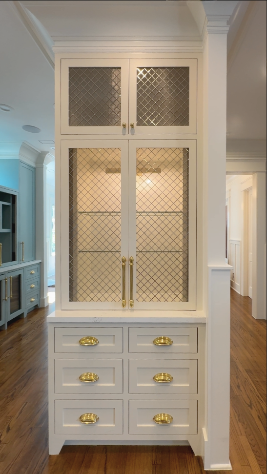 BAYLAND - COFEE BAR WITH LIGHT ON - NEEDS EDITING-USE SS.PNG