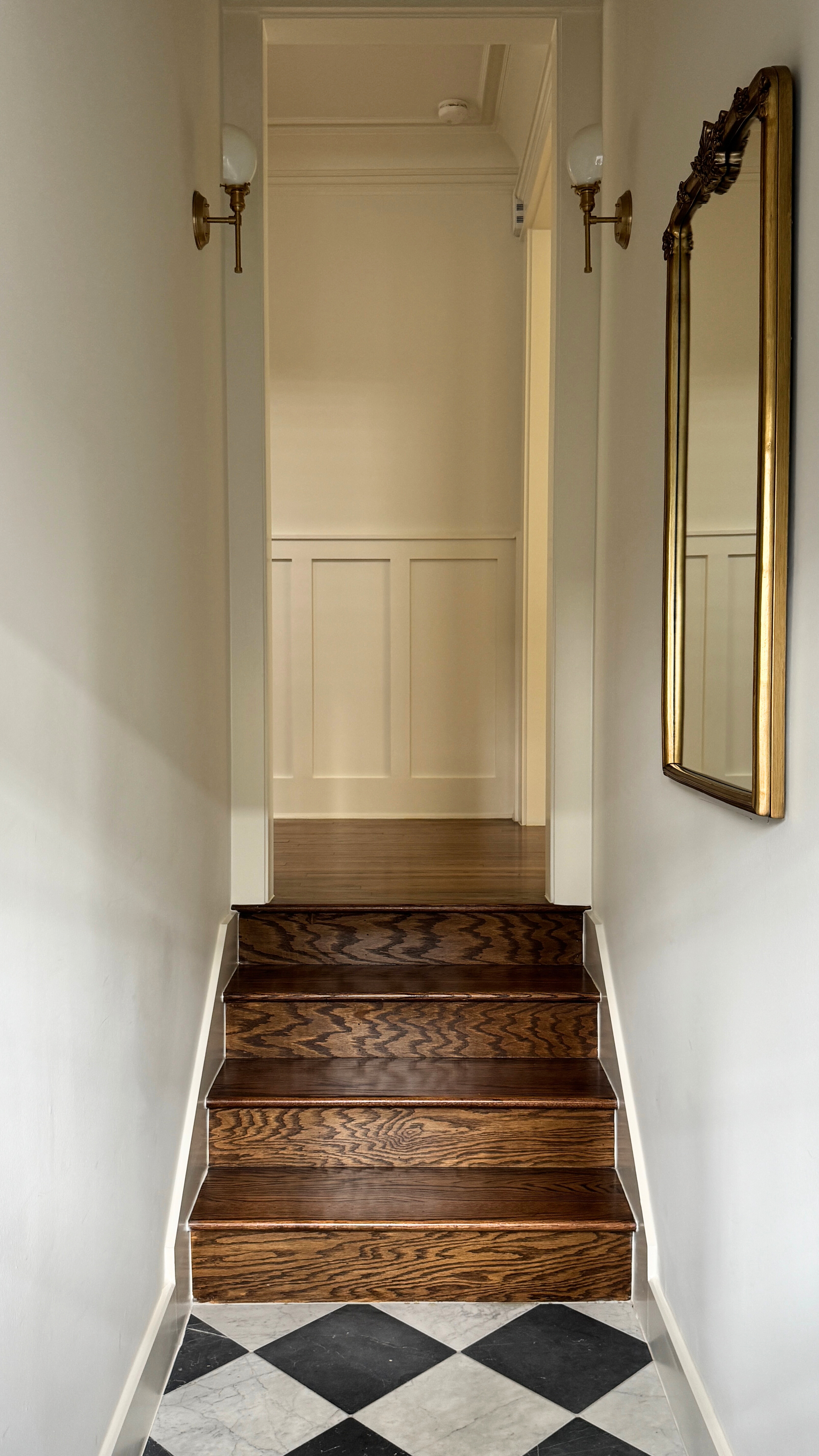 BAYLAND - FROM MUDROOM TO HALLWAY - USE FOR SS.png