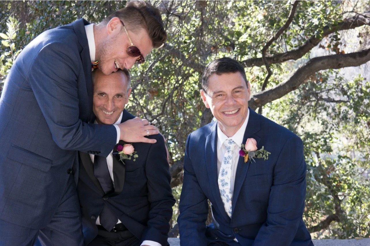 Happy couple/group