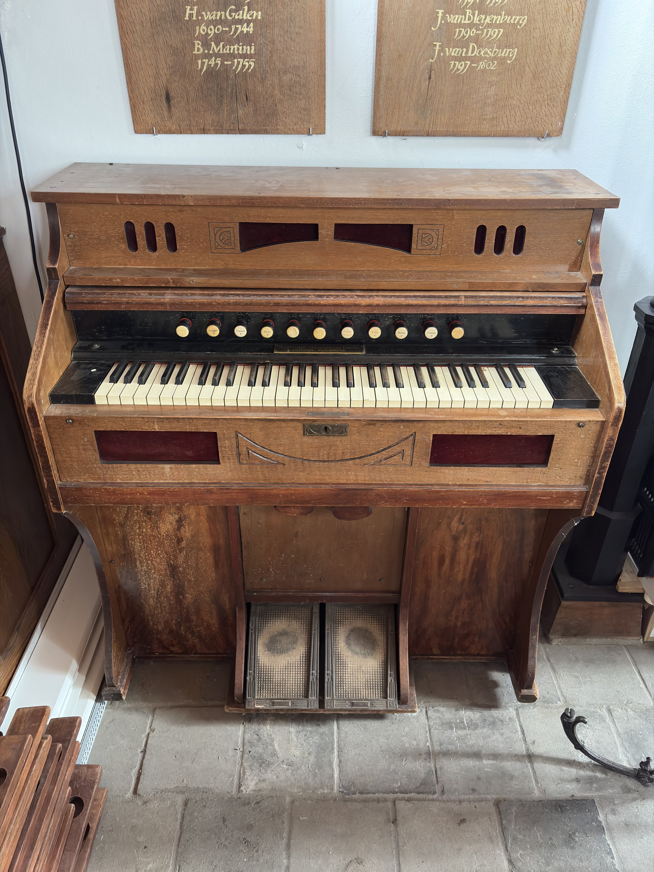 Metznerharmonium in de kerk van Heerewaarden | Highstreet Heerewaarden
