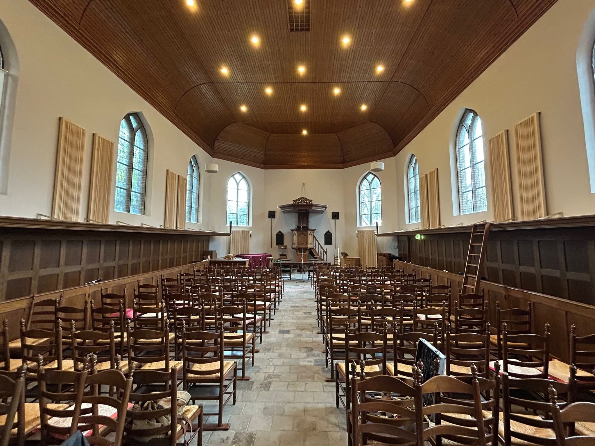 Kerkzaal in de kerk van Heerewaarden | Highstreet Heerewaarden