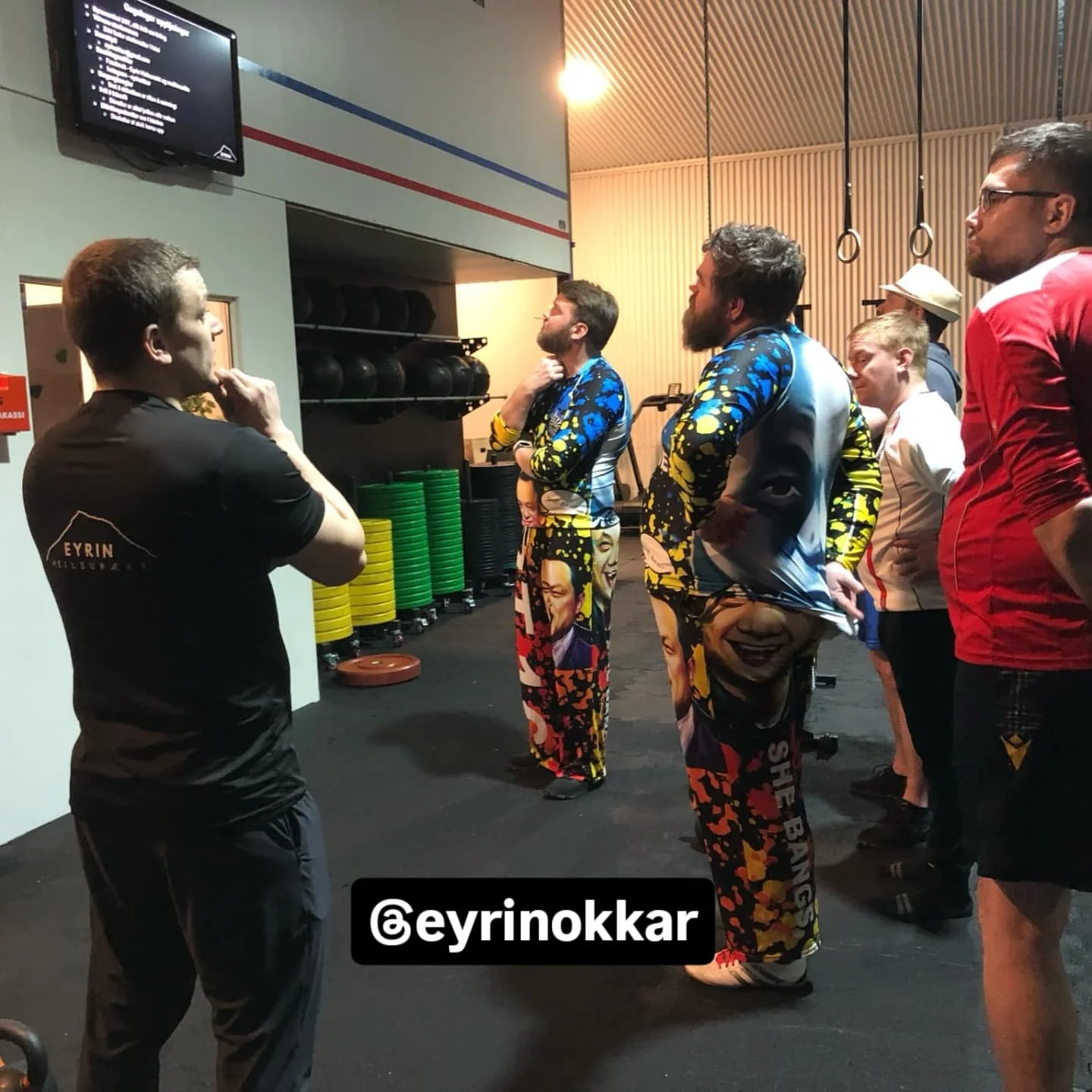 Skelltum okkur &iacute; sm&aacute; fitubrennslu og fyrirt&aelig;kjaheims&oacute;kn &aacute; sama t&iacute;ma. Takk k&aelig;rlega fyrir okkur @eyrinokkar og vi&eth; m&aelig;lum svo sannarlega me&eth; &thorn;essari st&ouml;&eth;!!