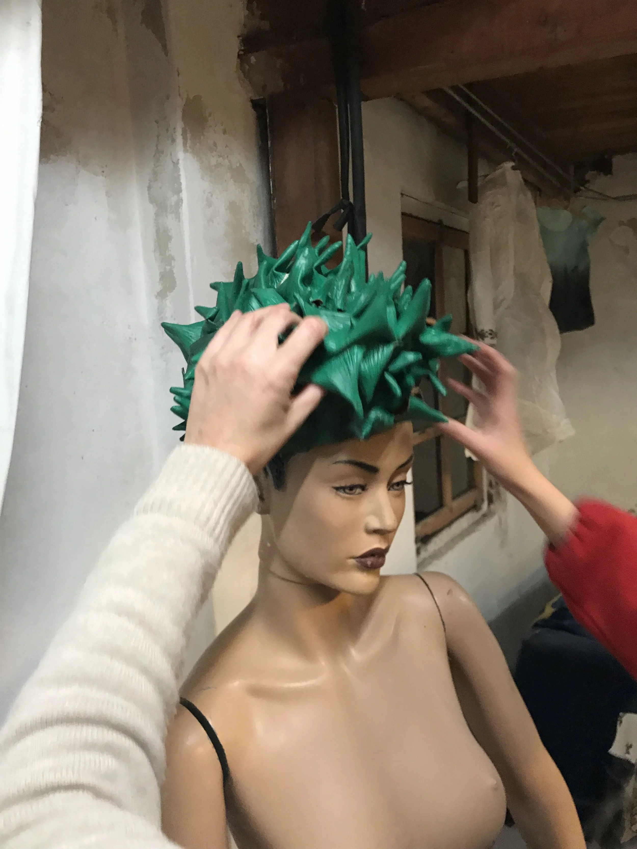 hoofddeksel groenjpeg.jpeg