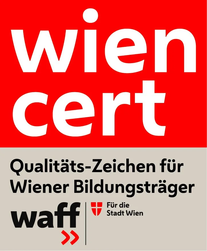 Ein Zertifikat mit rotem und grauem Hintergrund, das die Qualität für Wiener Bildungsträger anerkennt, mit Logos der Stadt Wien und waff.