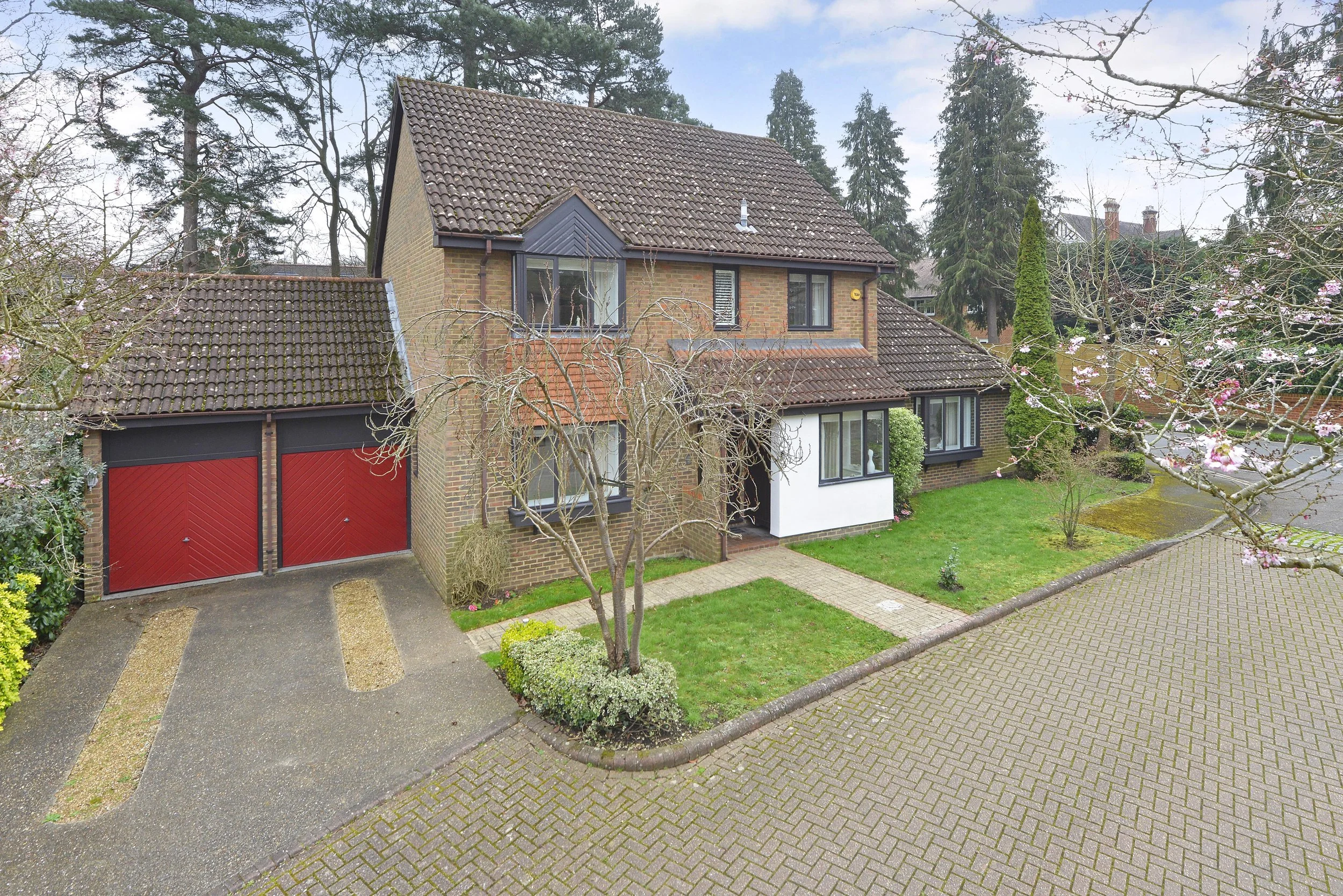 9 Sorbie - garage front view - Copy.jpg