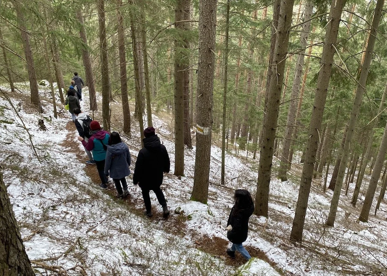 Lab Retreat to Rax Region, hiking in snow (©Urbán lab)