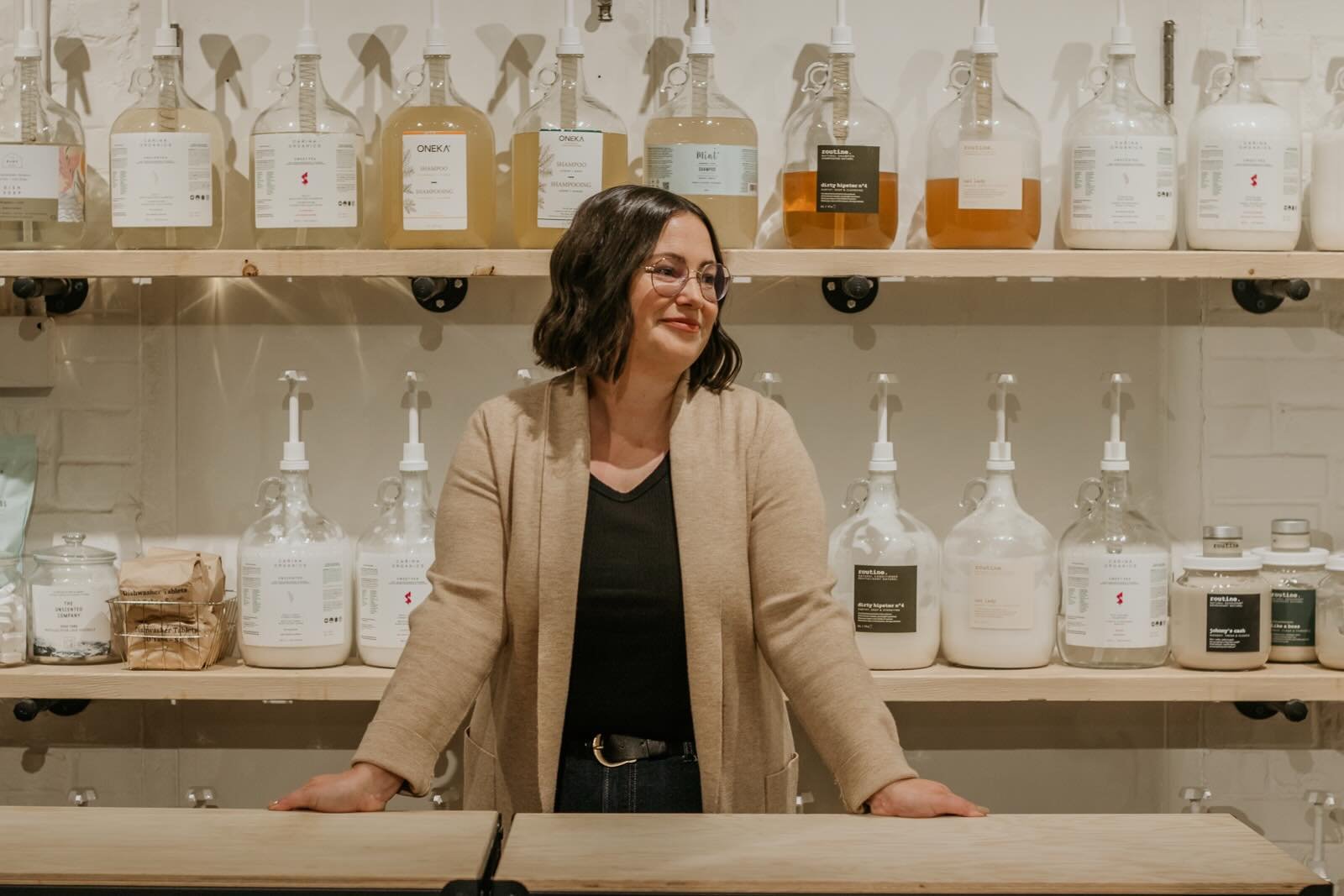 Meet Karlee Raiwet and @thealternativesk 👋 

Karlee kept noticing the same thing on every trip out of town - the cutest little shops, full of sustainable finds she couldn&rsquo;t get back home. So she built her own.

The Alternative is her refillery