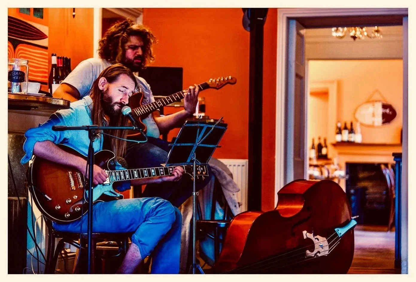 Lloyd Edwards and Art Banymandhub performing as a duo