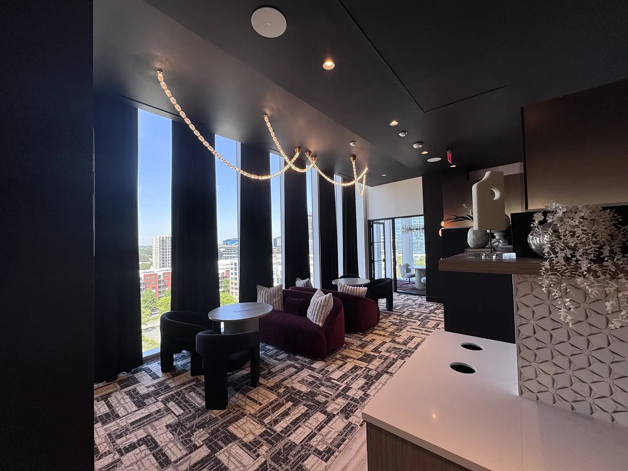 United-Painting-Services_Portfolio_111-S-Tryon_image-28.webp