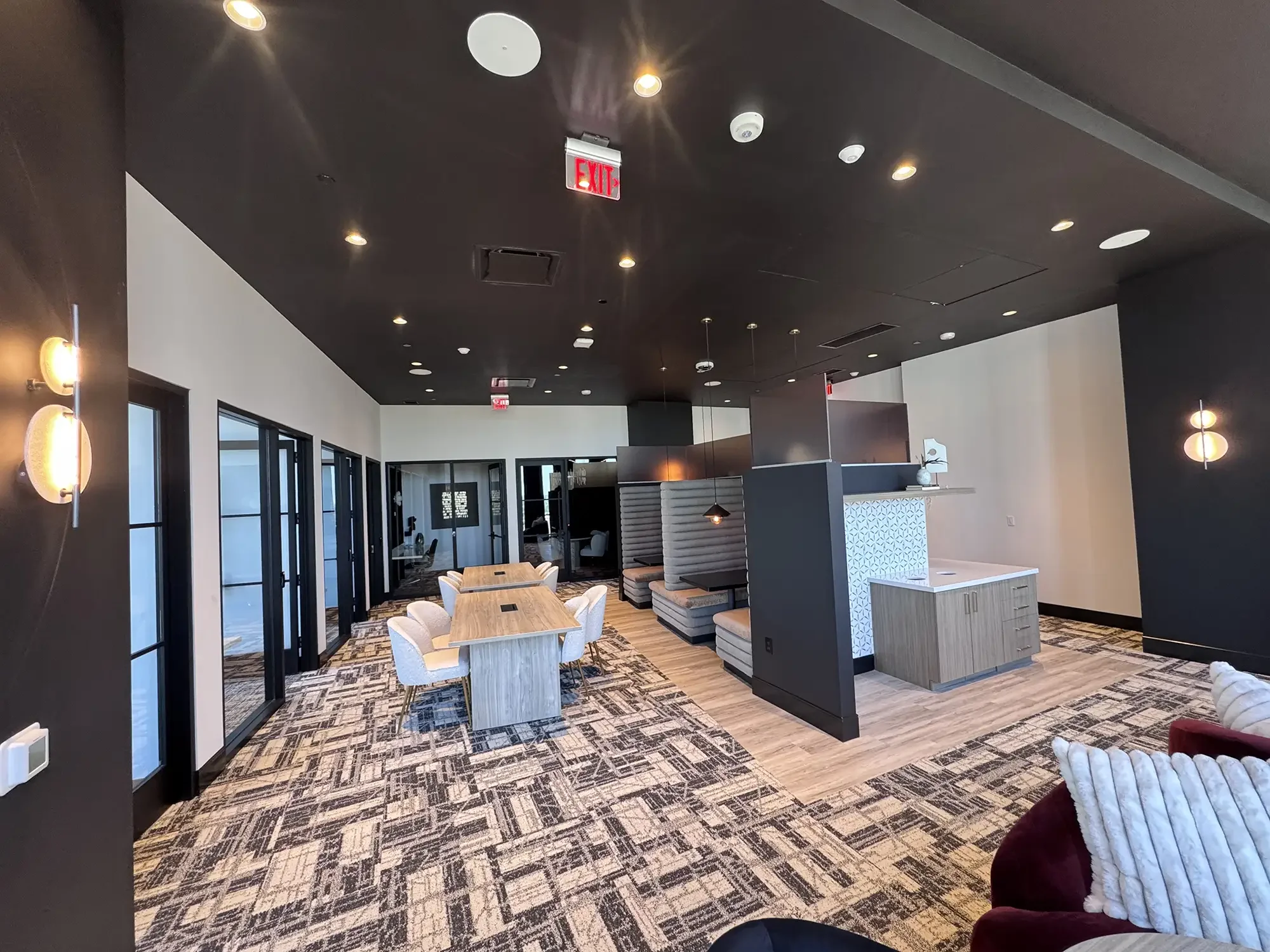 United-Painting-Services_Portfolio_111-S-Tryon_image-30.webp