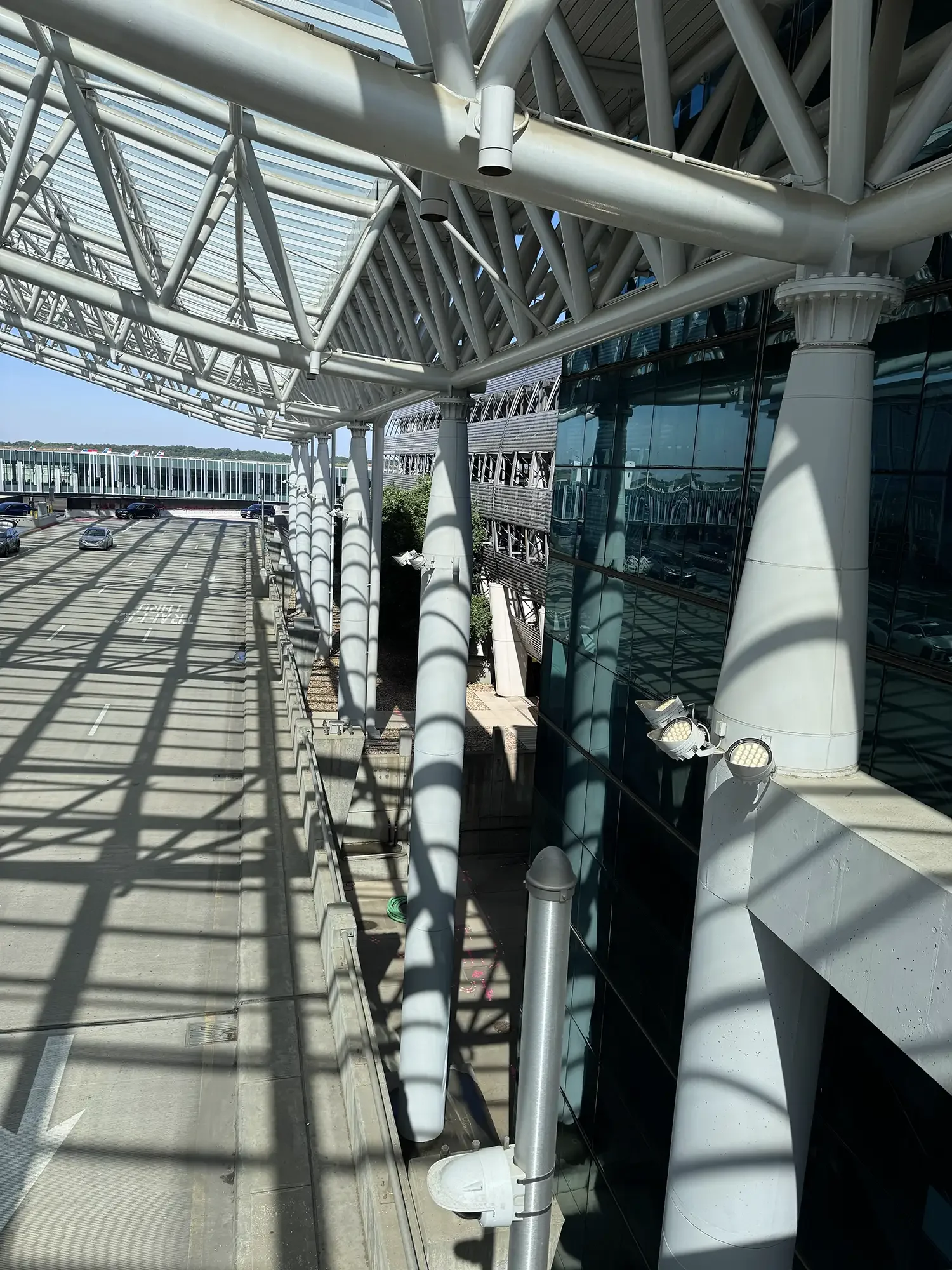 United-Painting-Services_Portfolio_Charlotte-Terminal-Expansion_image-10.webp
