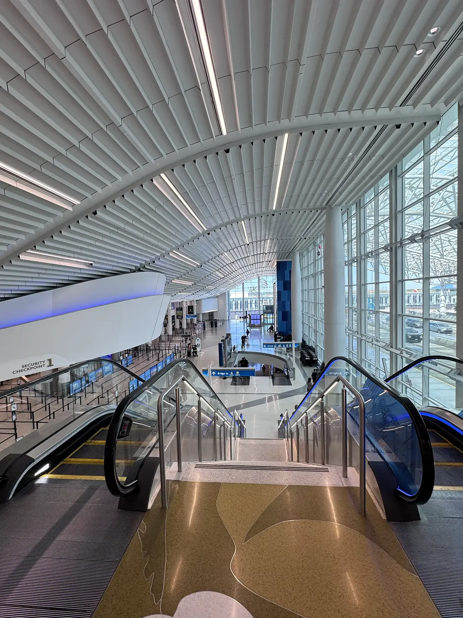 United-Painting-Services_Portfolio_Charlotte-Terminal-Expansion_image-12.webp