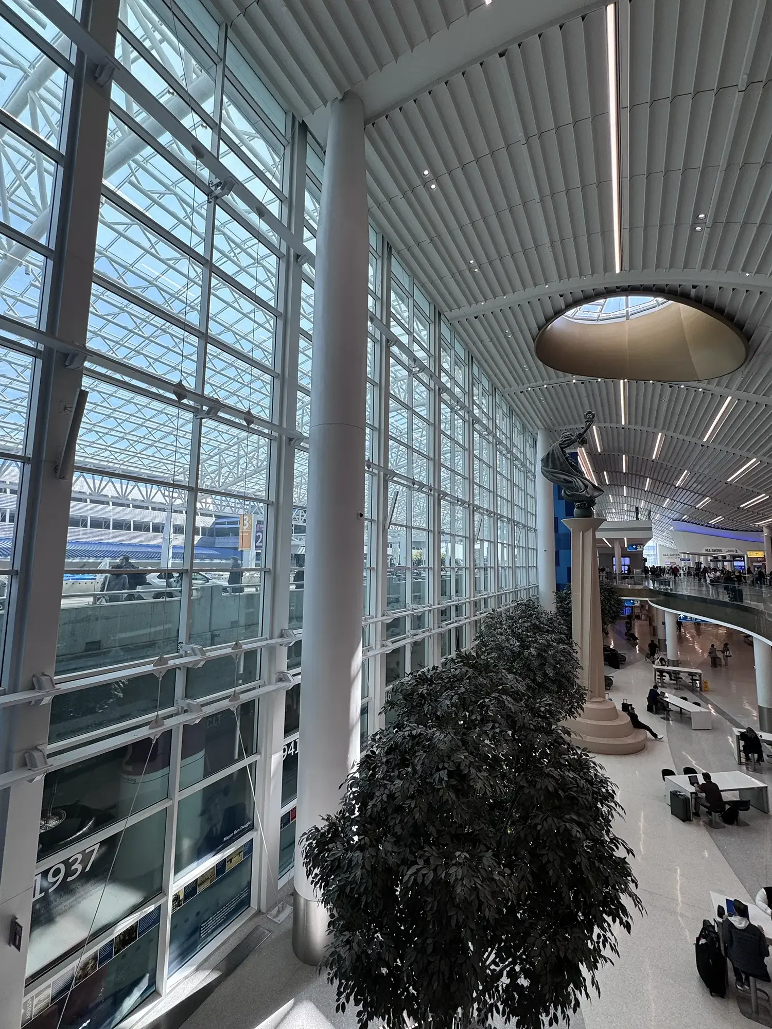 United-Painting-Services_Portfolio_Charlotte-Terminal-Expansion_image-16.webp