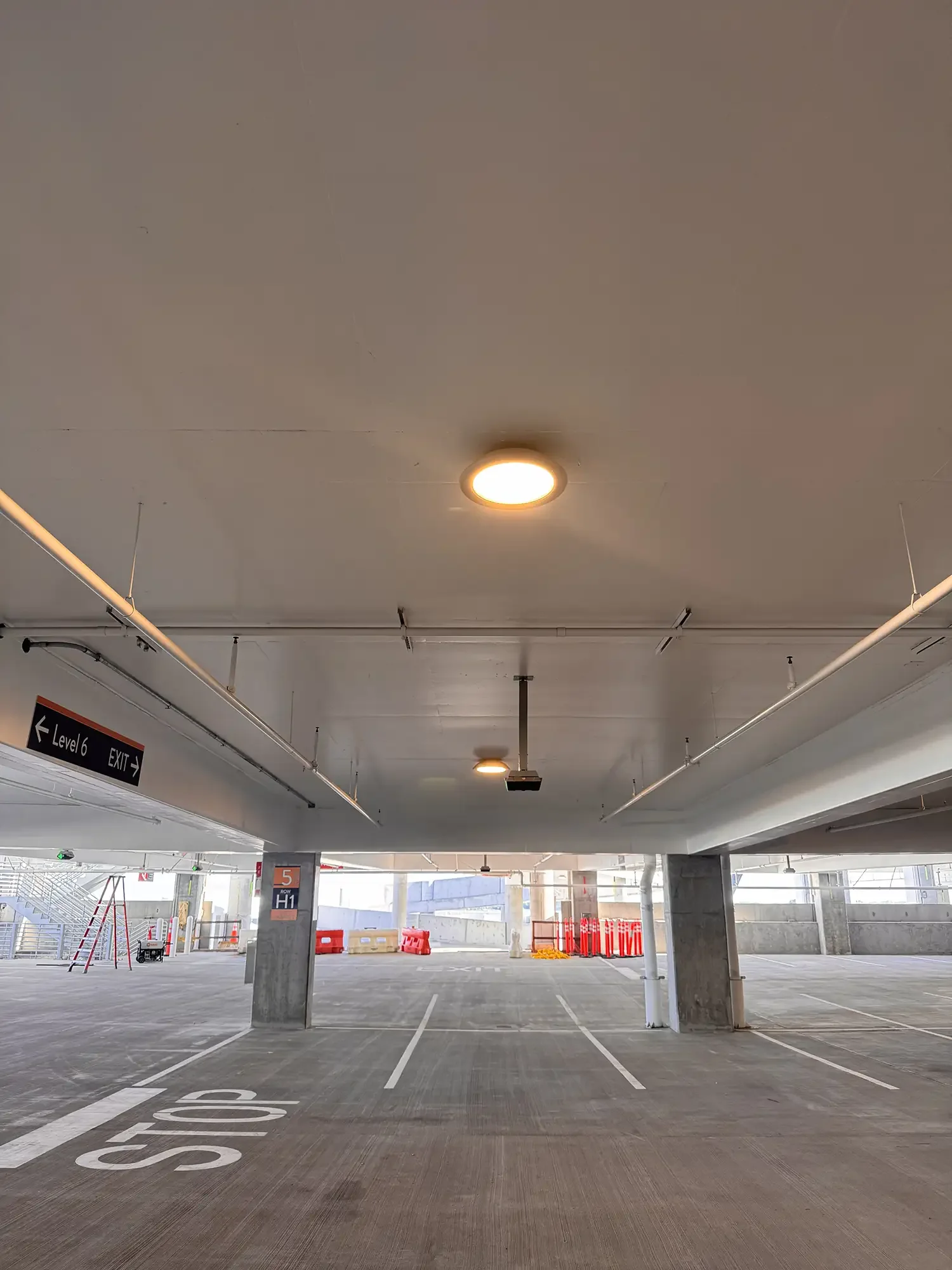 United-Painting-Services_Portfolio_Charleston-Parking-Garage_image-2.webp