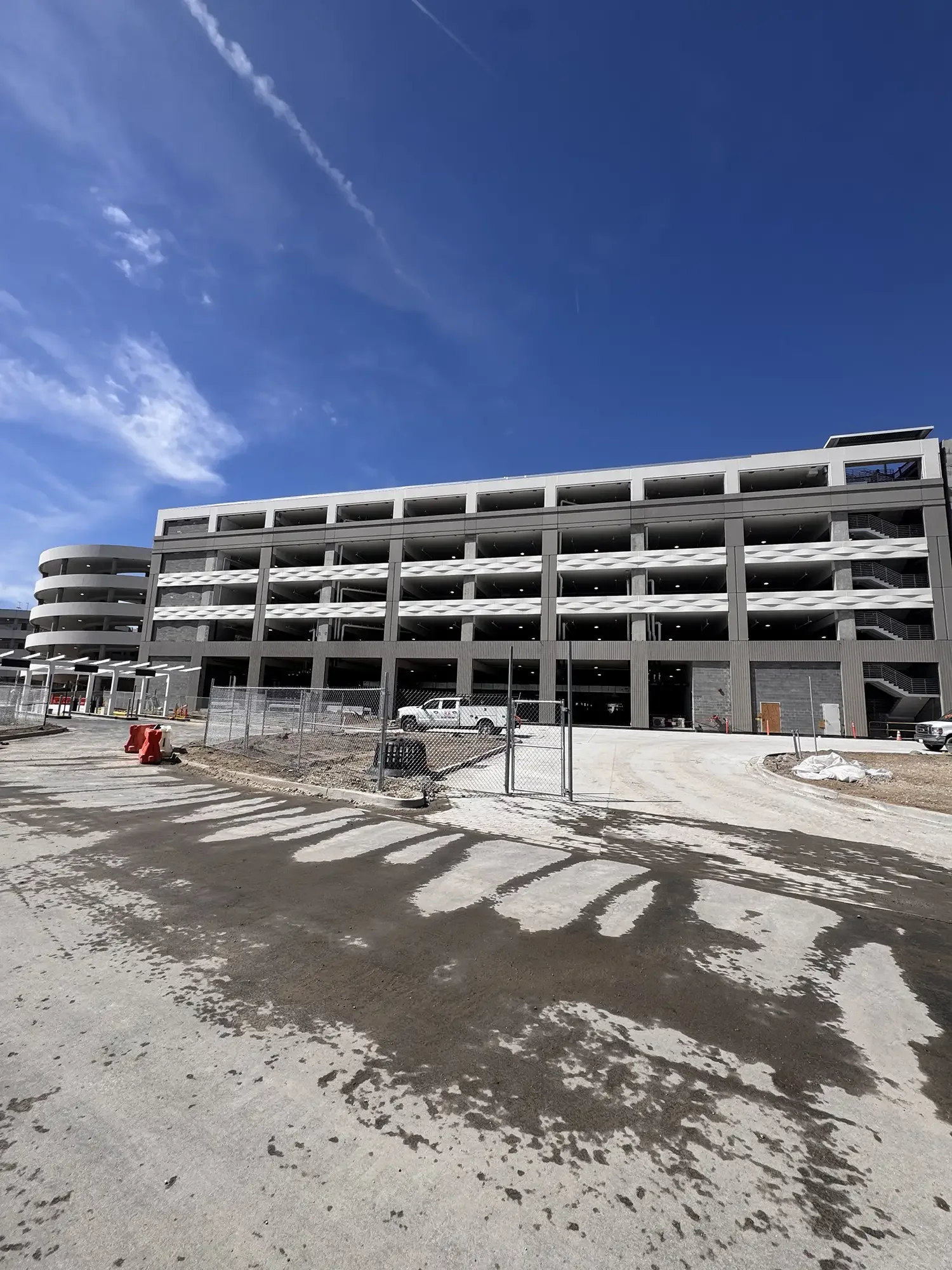 United-Painting-Services_Portfolio_Charleston-Parking-Garage_image-6.webp