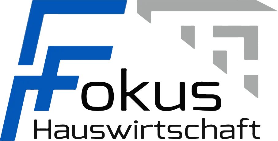 Das Logo eines Unternehmens namens 'Focus Hausverwaltung' mit blauer Grafik und schwarzem Text.