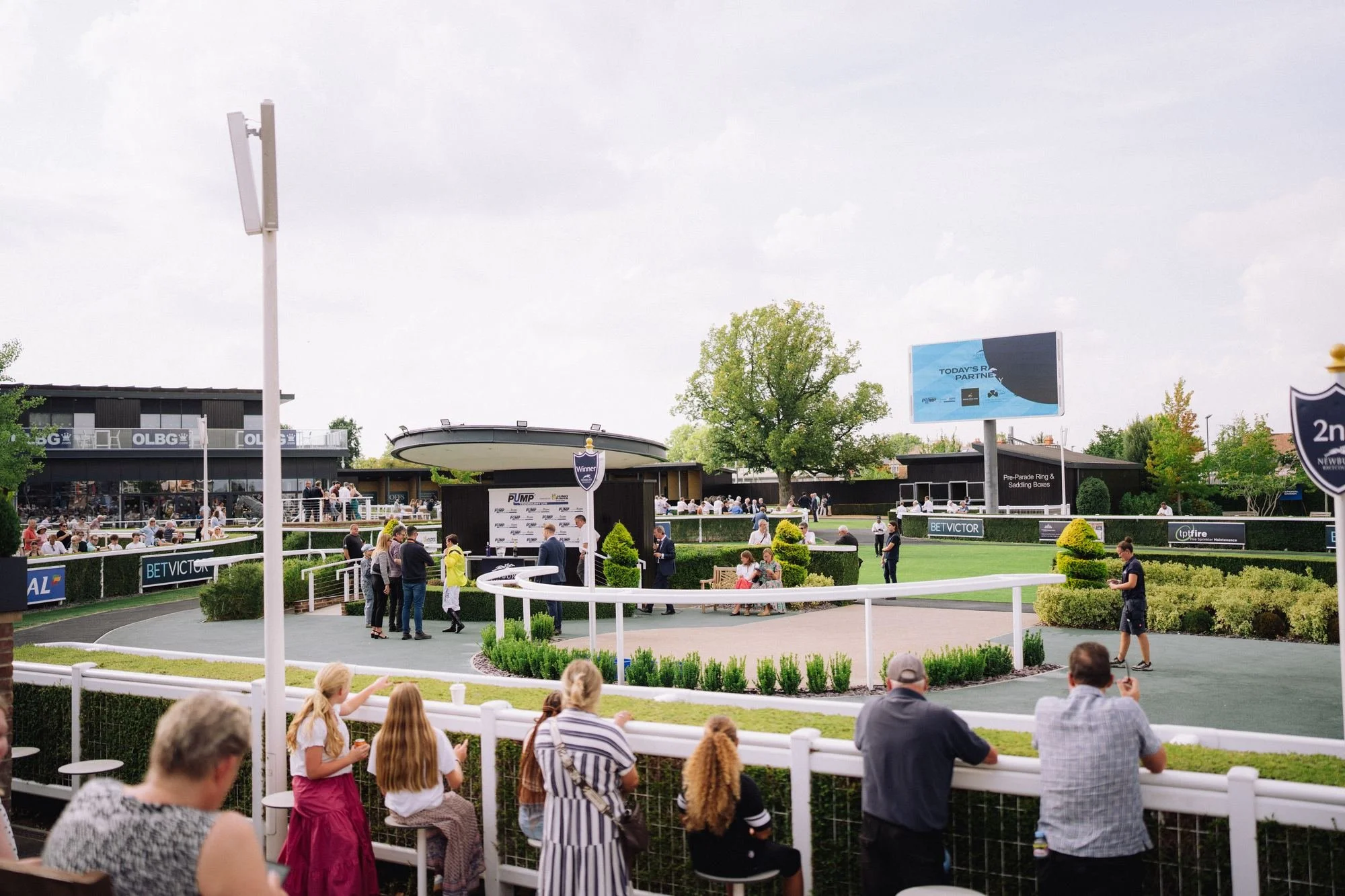 newbury-racecourse-family-raceday-0767.jpg
