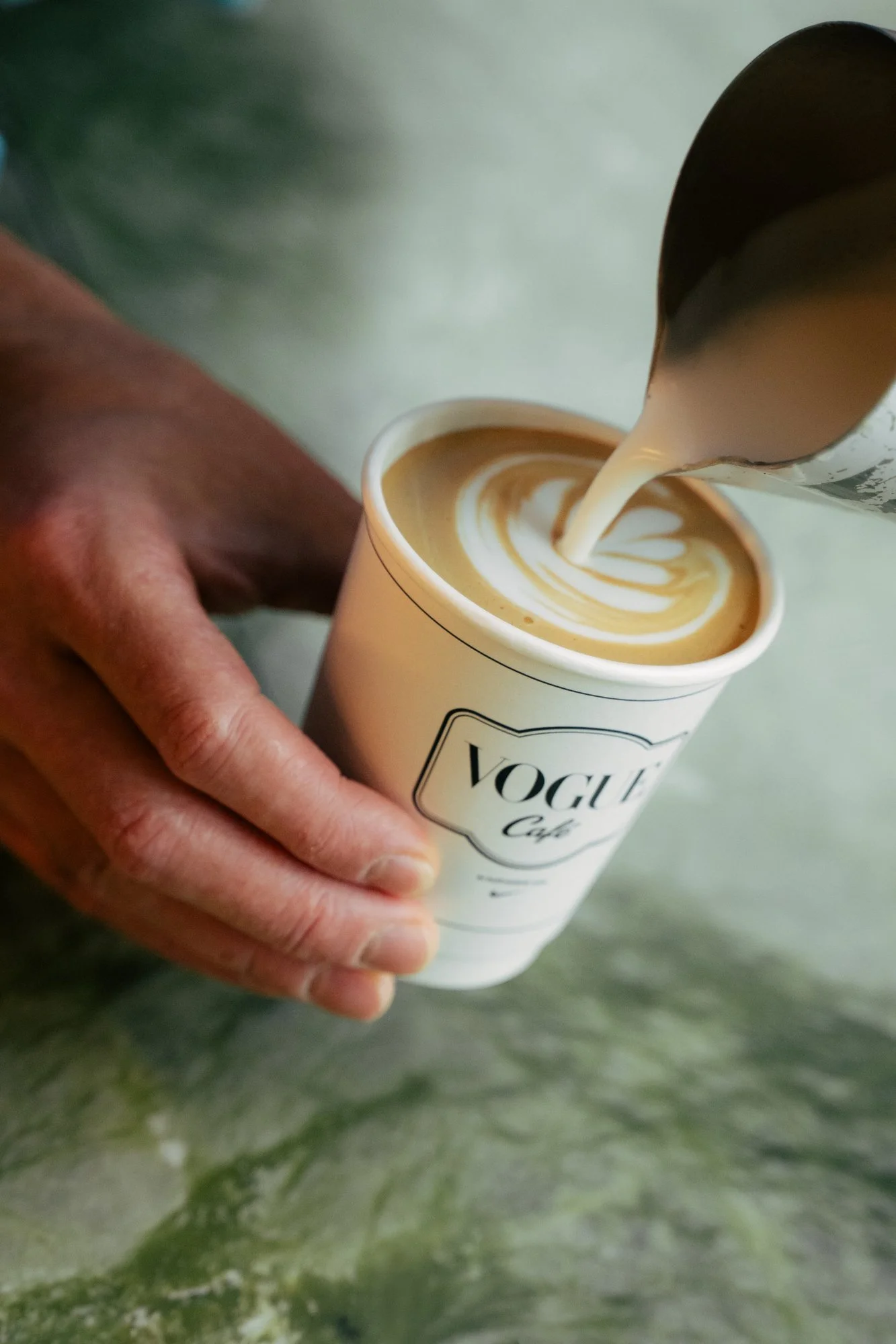 05-vogue-cafe-nike-latte-art.jpg