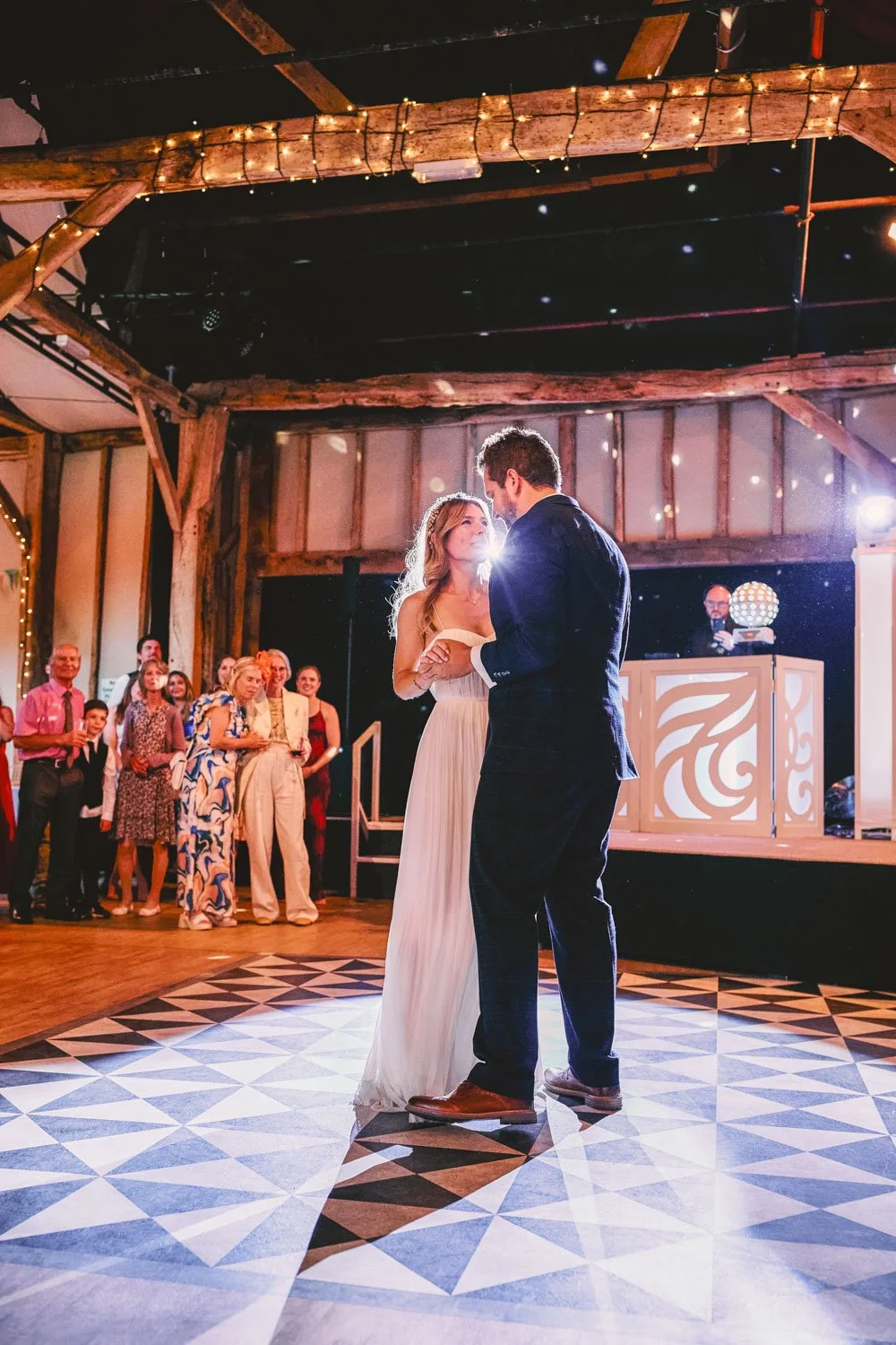 Documentary_Wedding_Photography_By_Alex_Gell_Jack_And_Emma_Newbury_Wedding_Photography_0280.jpg