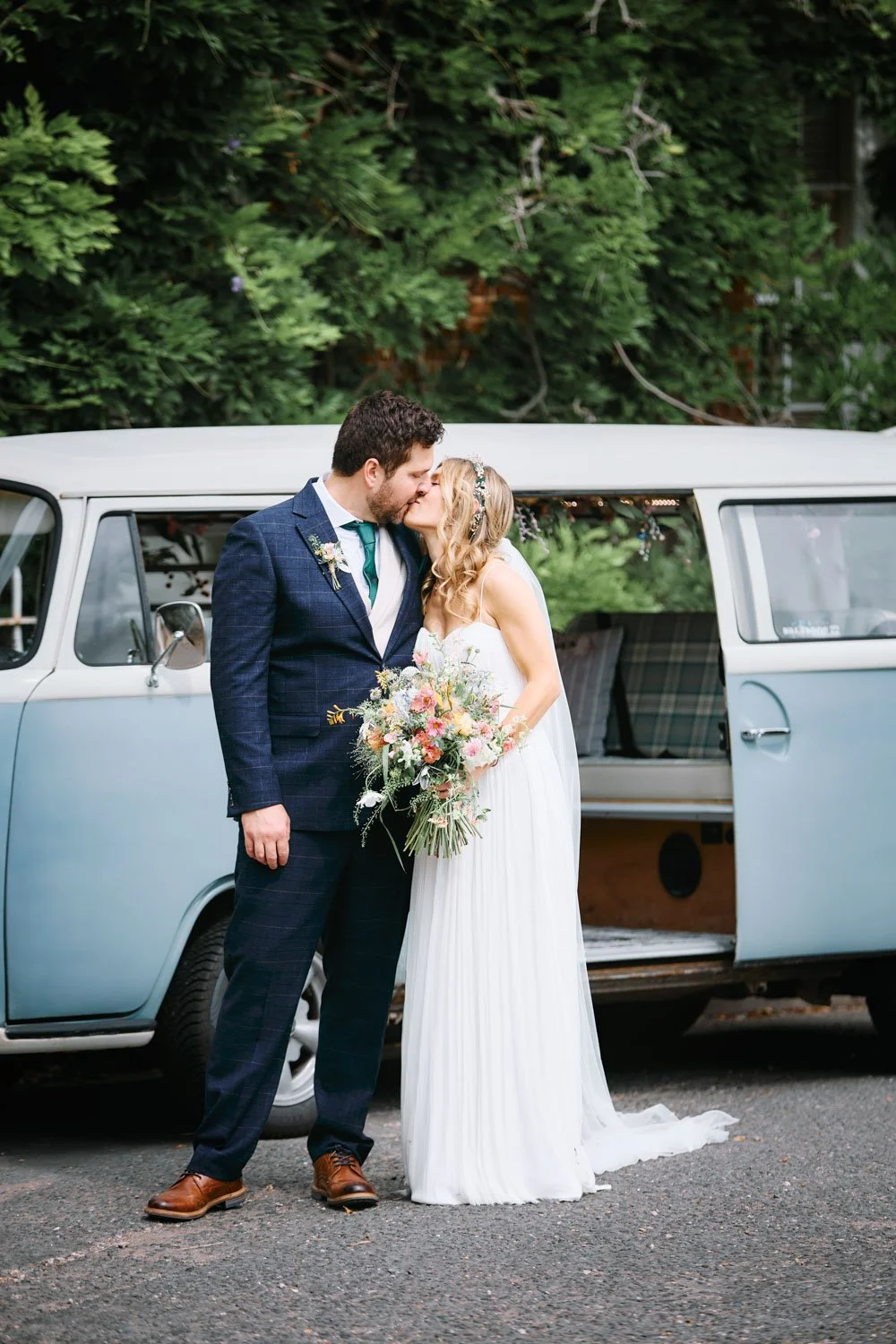 Documentary_Wedding_Photography_By_Alex_Gell_Jack_And_Emma_Newbury_Wedding_Photography_0147.jpg