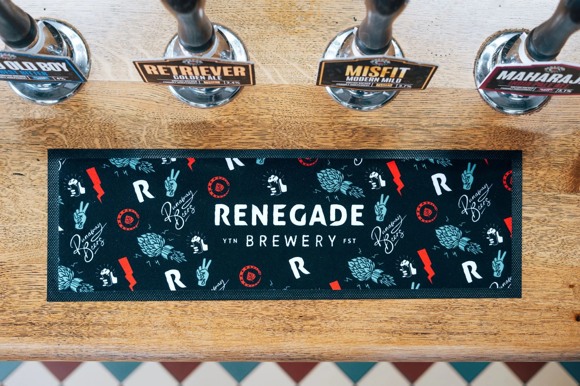 renegade-brewery-berkshire-commercial-product-mix-multipacks-007.jpg