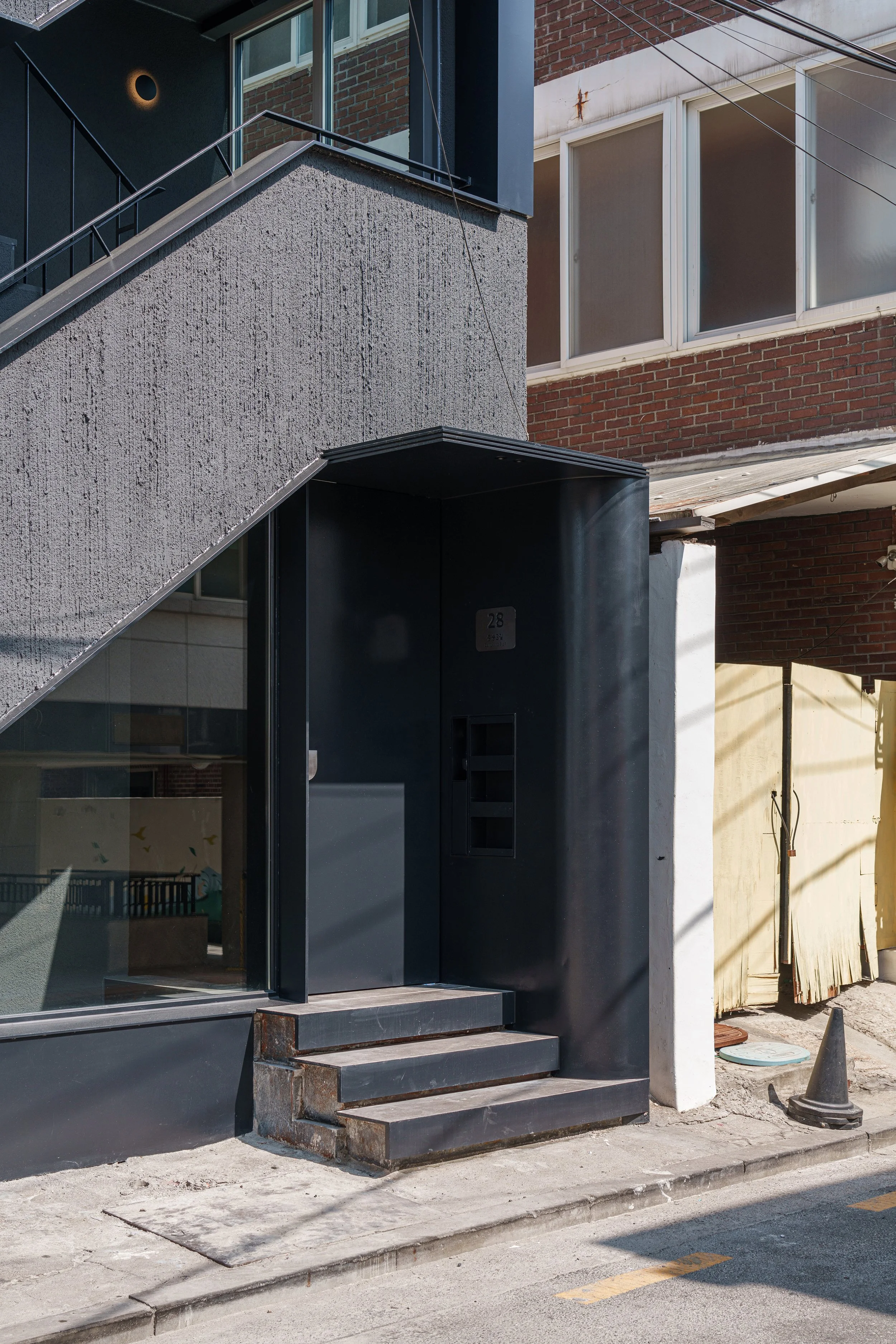 스페이스 한뼘_HandSpace 어반네스트(Urban Nest) 동숭동 다세대 주택 리모델링 대학로 노후주택 리모델링 주택 리모델링 용도변경 대수선