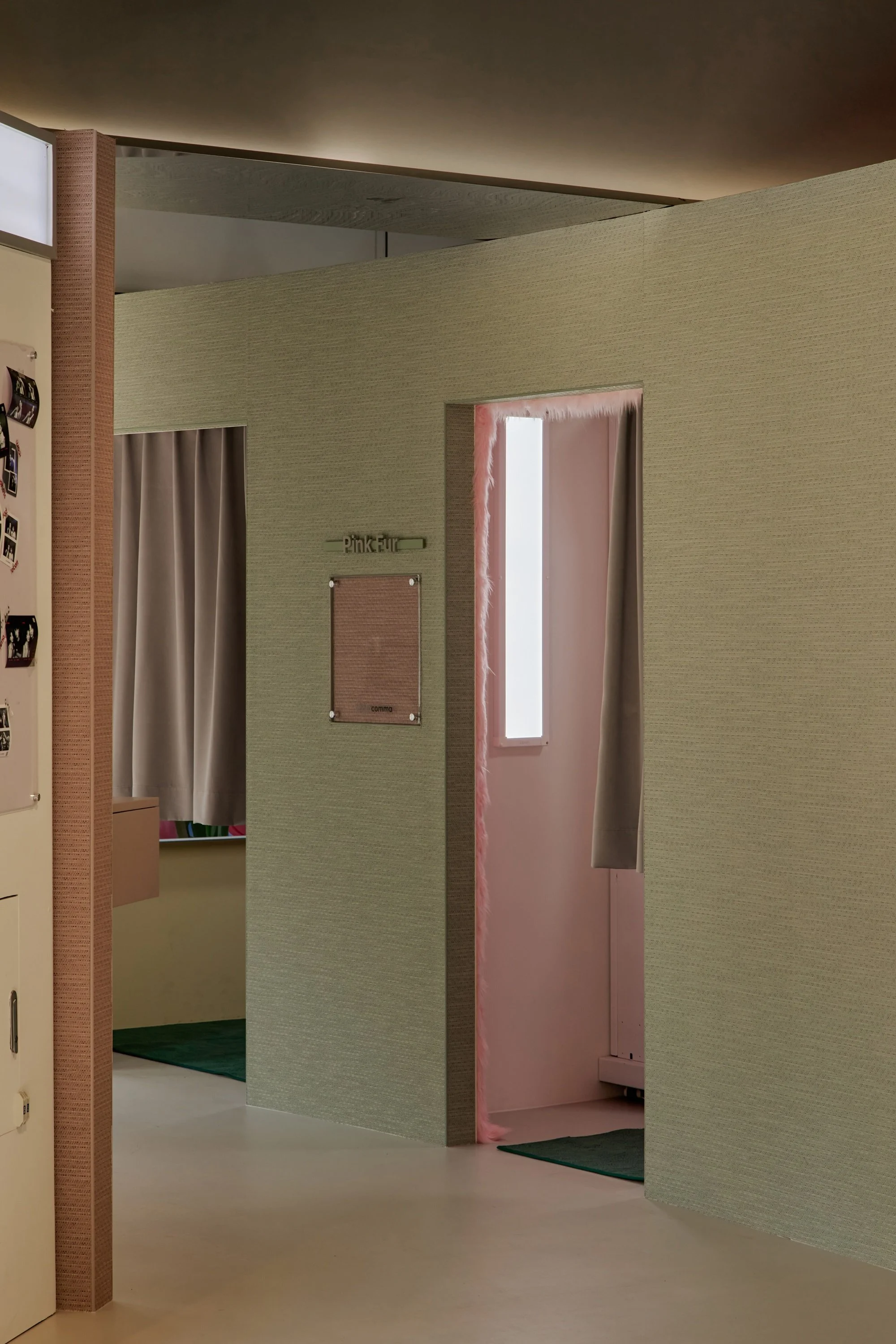 스페이스 한뼘_HandSpace 포토콤마(Photocomma) 성수점 인테리어, 포토스튜디오 인테리어, 상업공간 인테리어, 성수동 인테리어