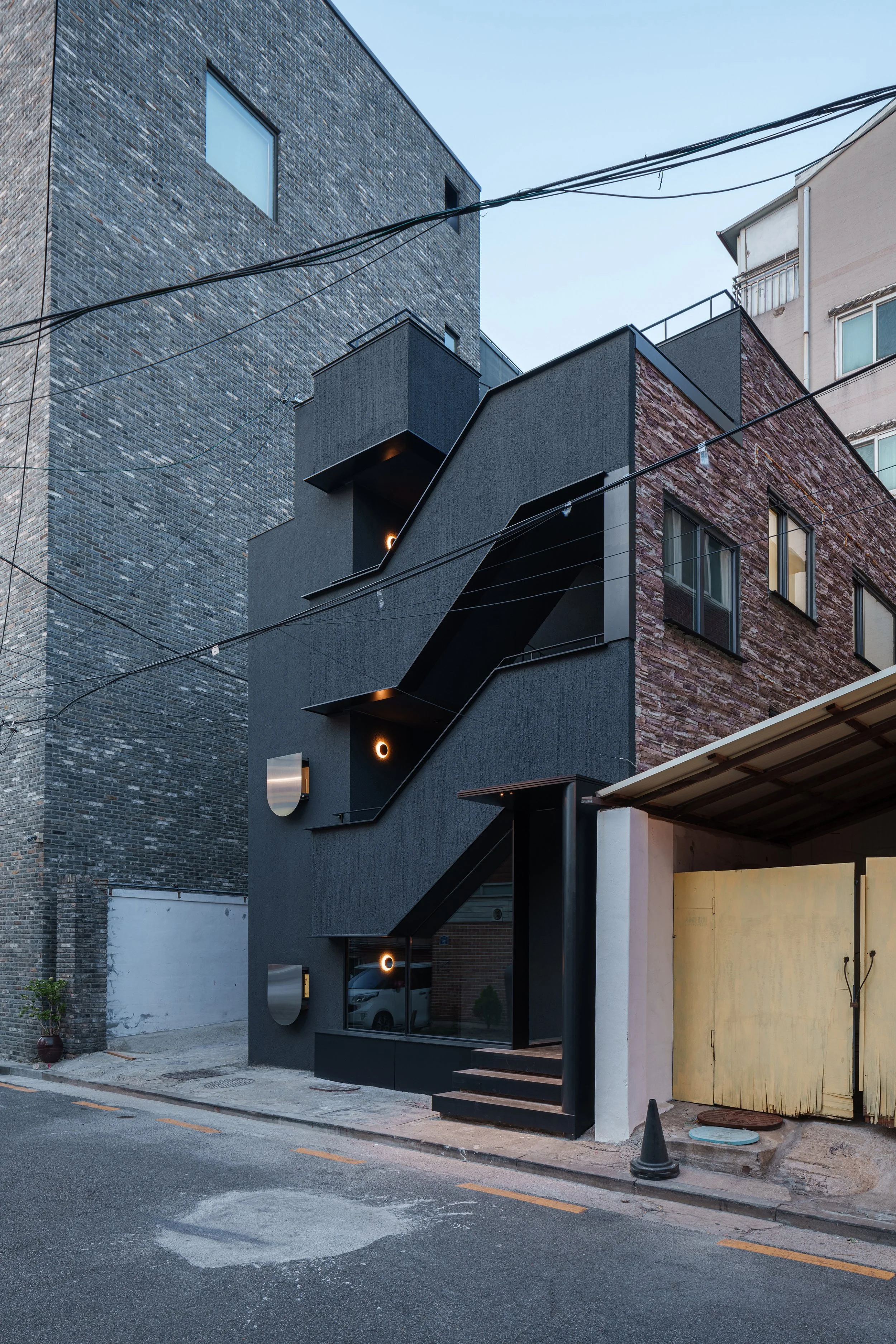 스페이스 한뼘_HandSpace 어반네스트(Urban Nest) 동숭동 다세대 주택 리모델링 대학로 노후주택 리모델링 주택 리모델링 용도변경 대수선