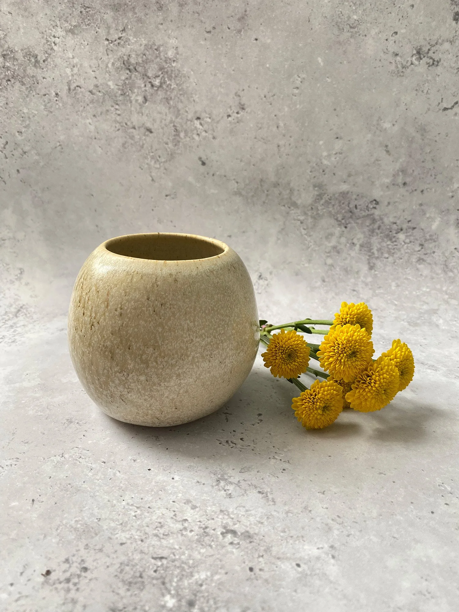 106. vase-stoneware.jpg
