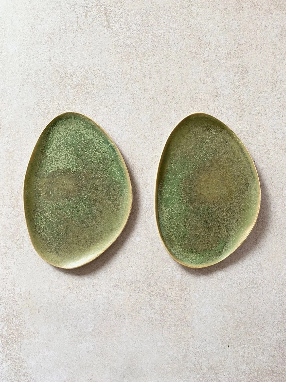 rustic-stoneware-plates.jpg
