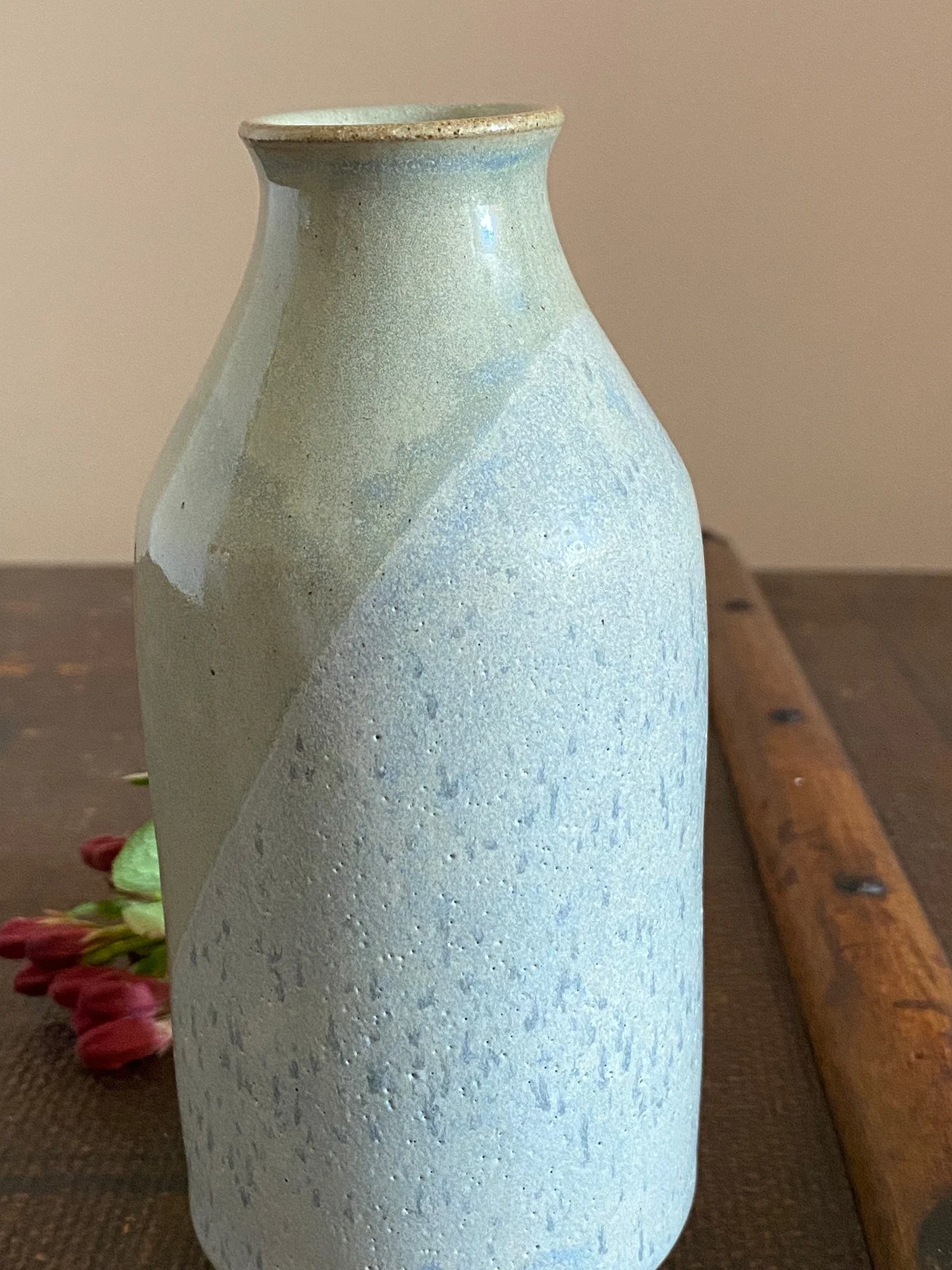 188.green-bottle-close.jpg