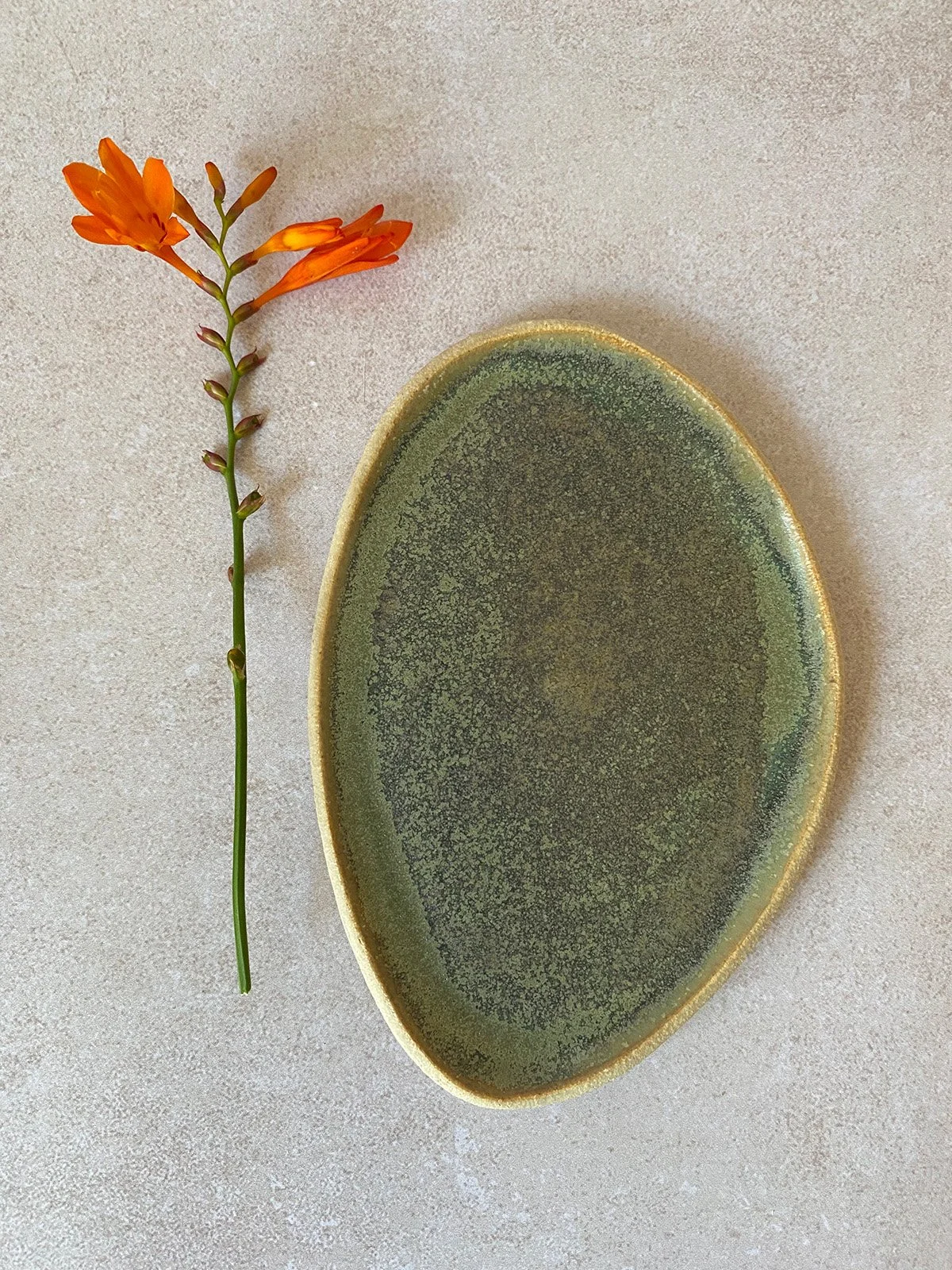 green-side-plate.jpg
