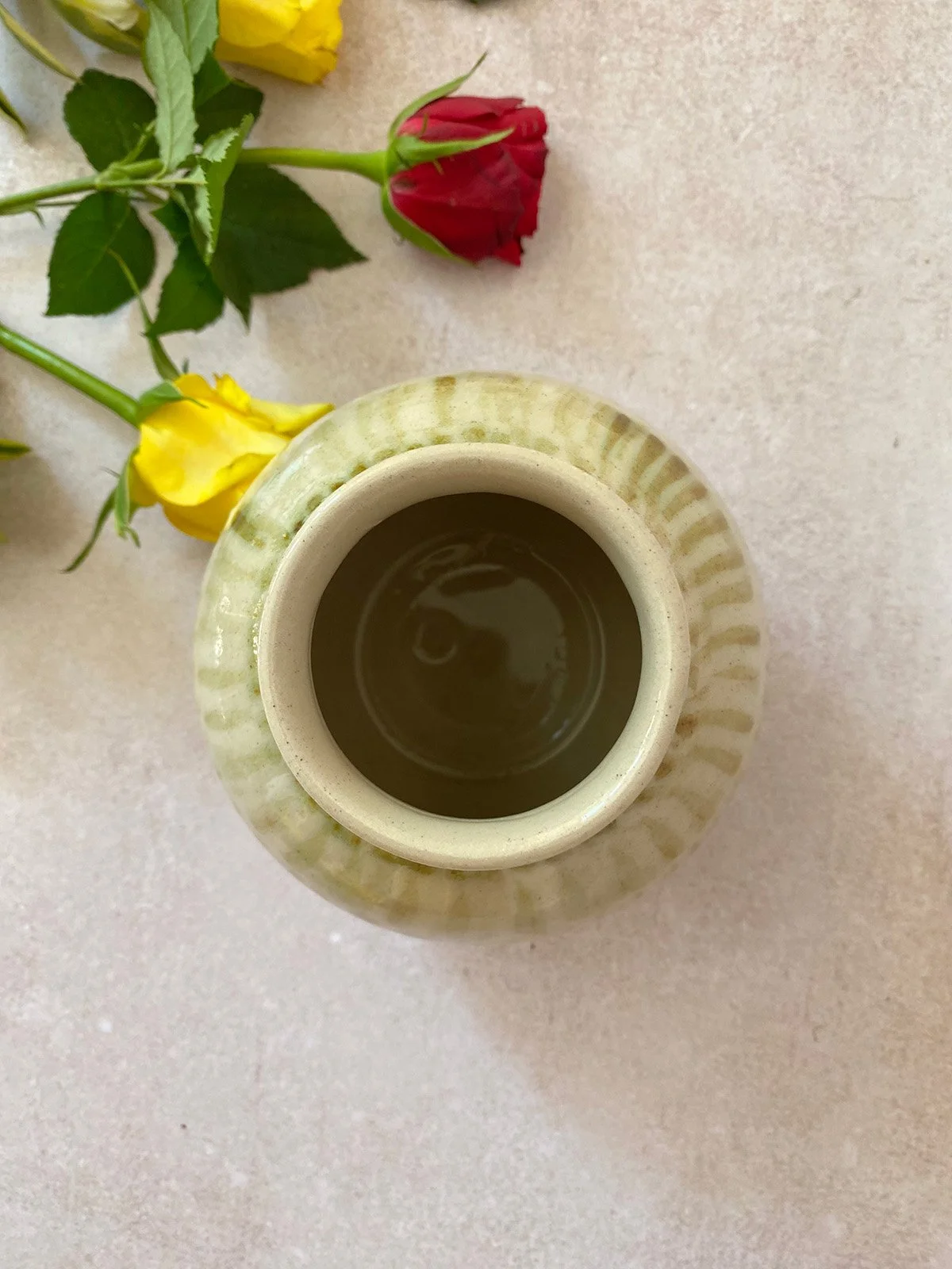 olive-chatter-cream-vase.jpg