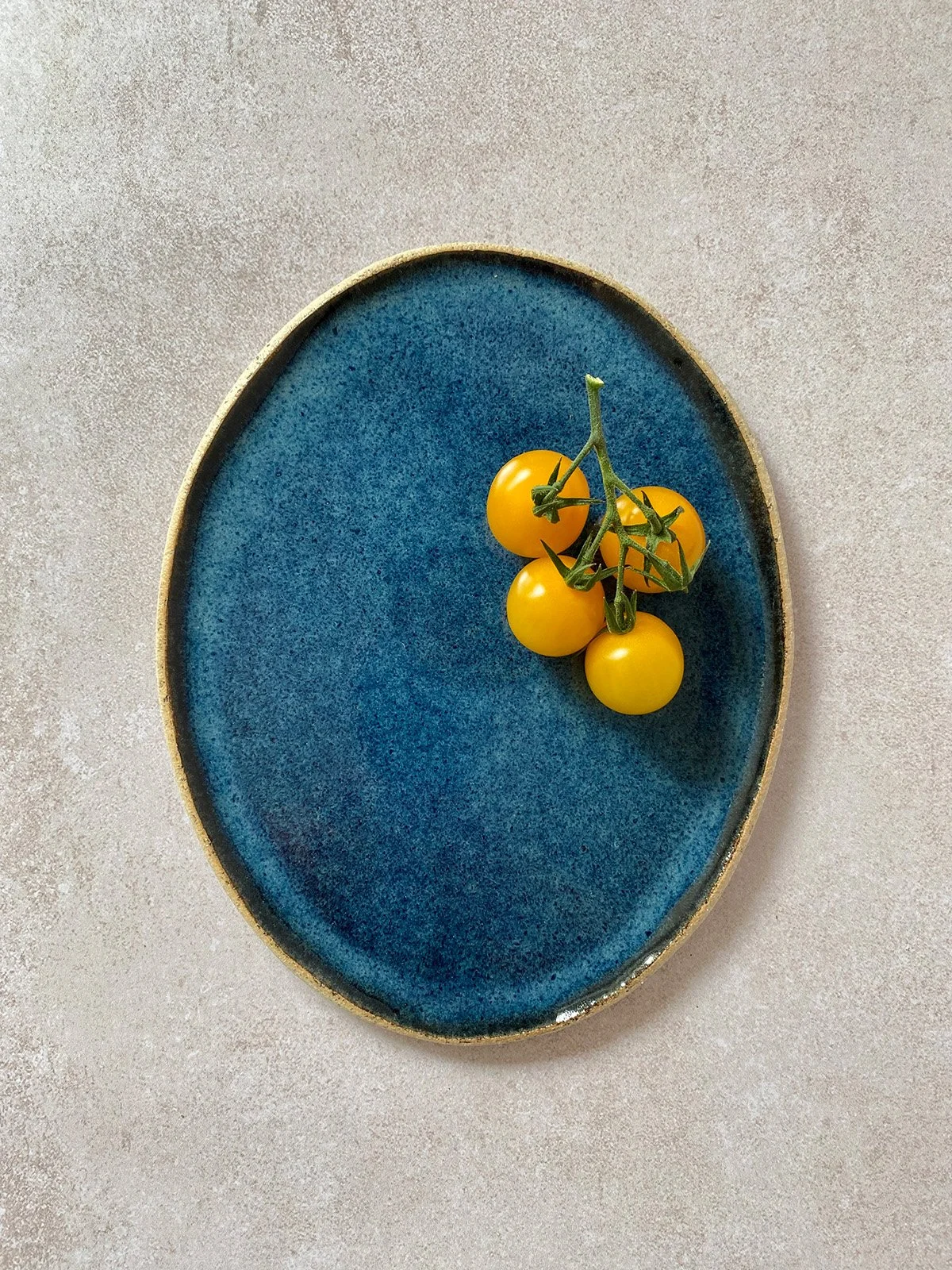 Midnight Sapphire Oval Plate Medium