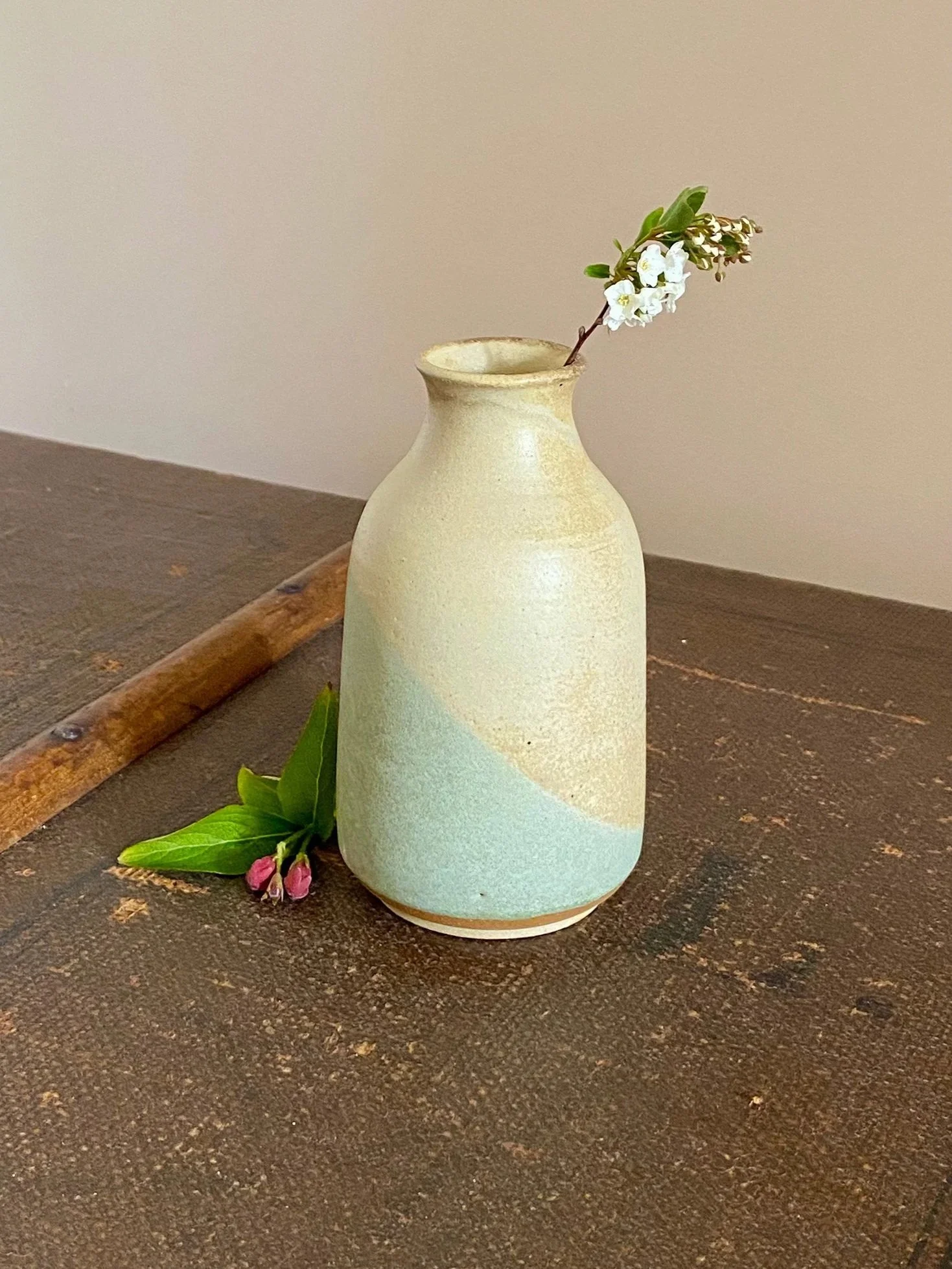 main-bottle-oatmeal-stoneware-handmade.jpg