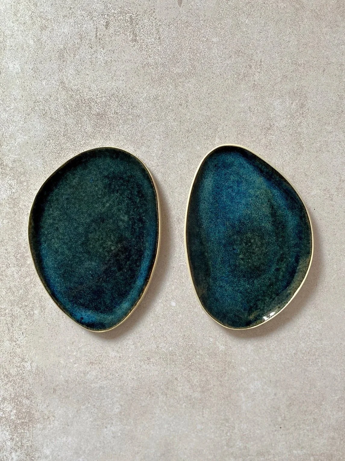 midnight-sapphire-plates.jpg