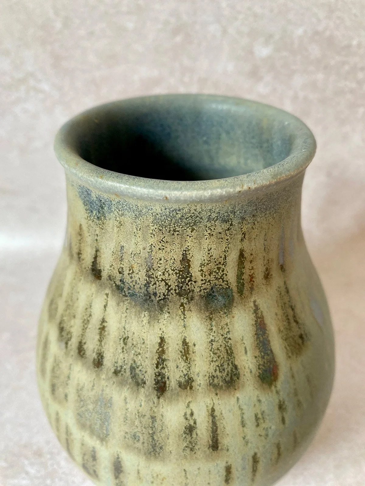 rustic-vase.jpg