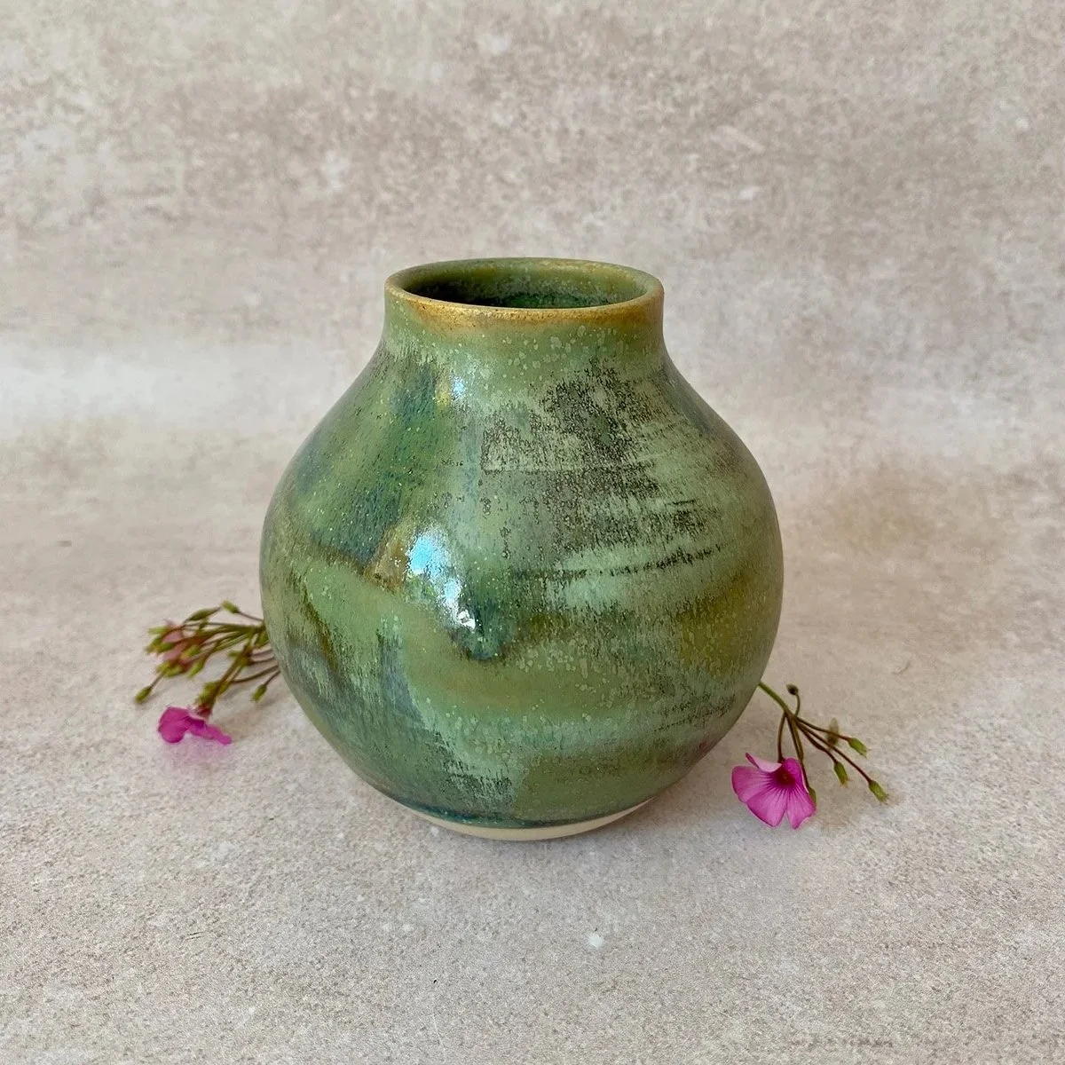 rustic-vase.jpg