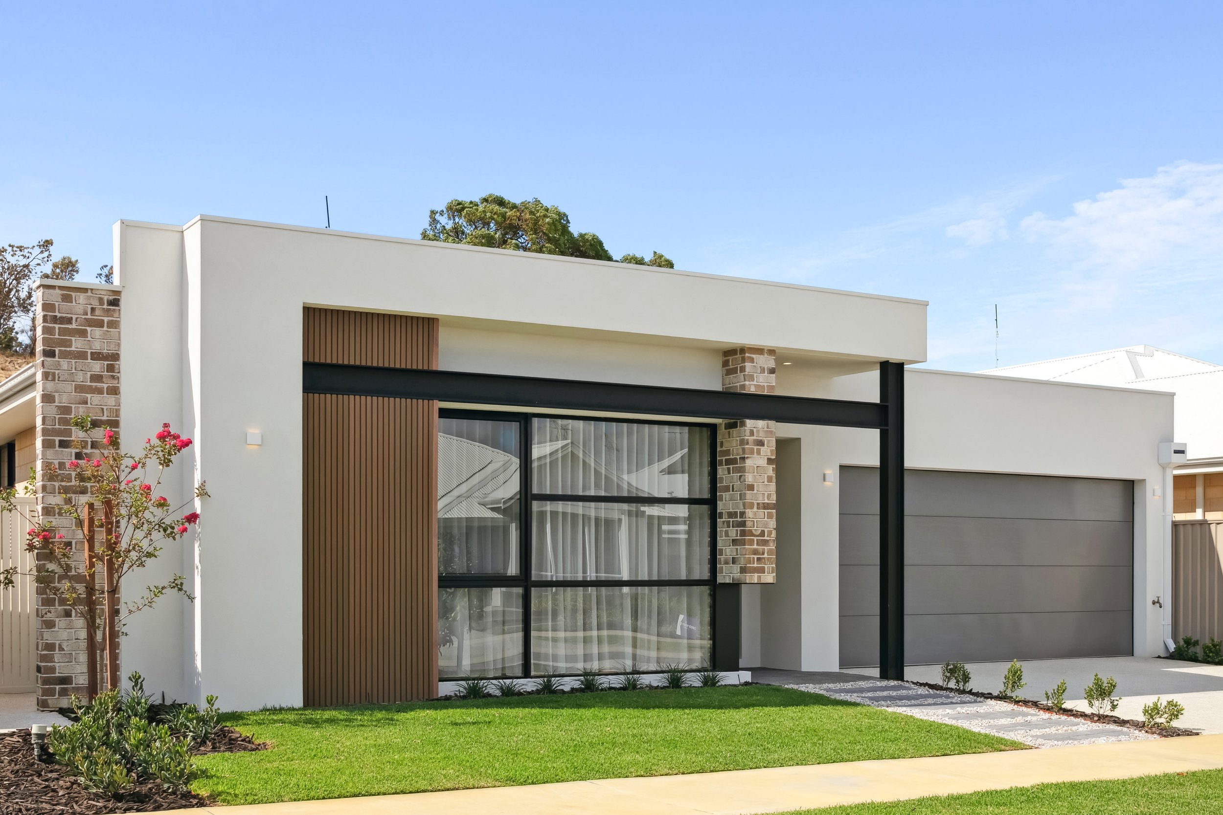 14 Dawes Way Mandogalup 2.jpg