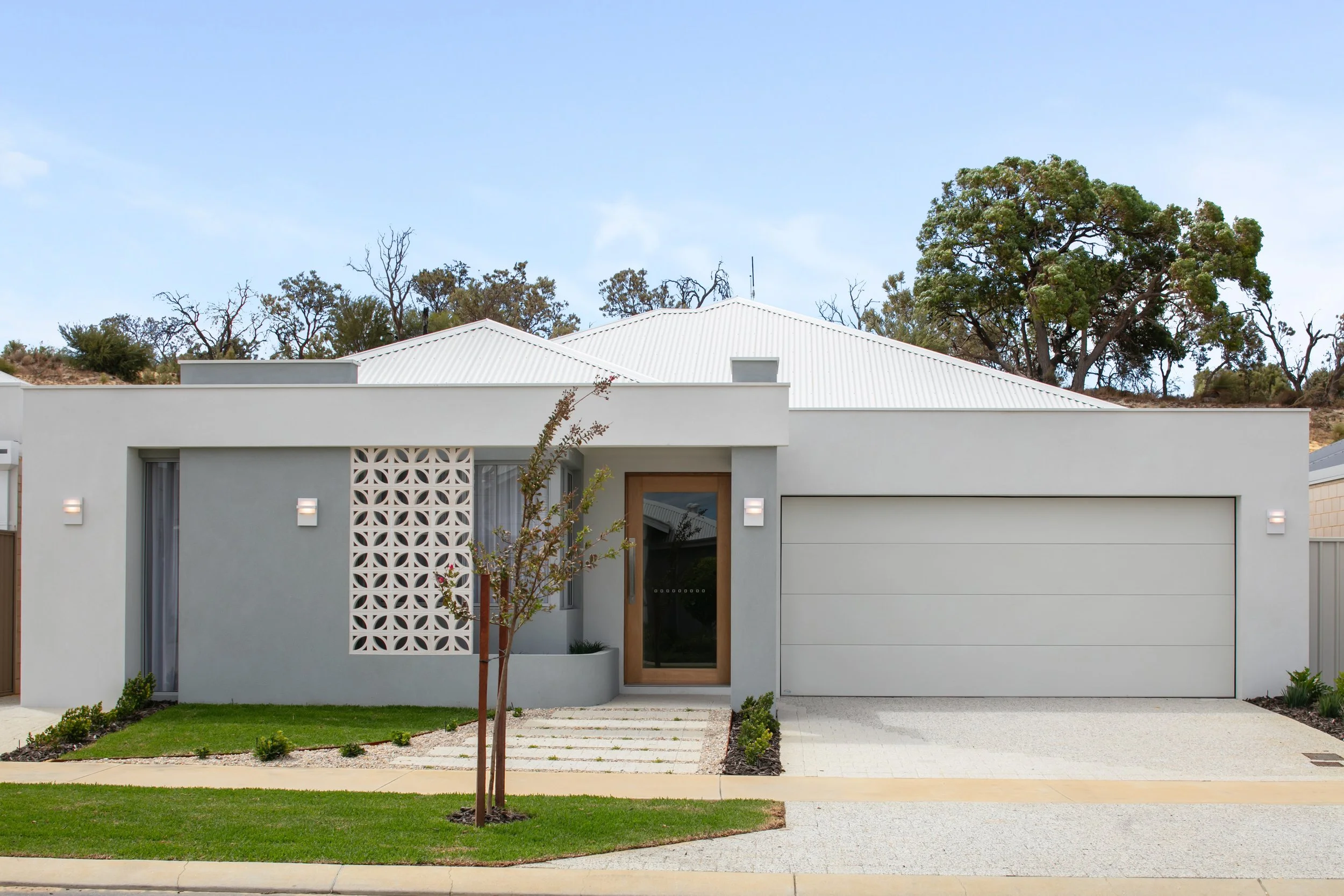 12 Dawes Way Mandogalup 2.jpg