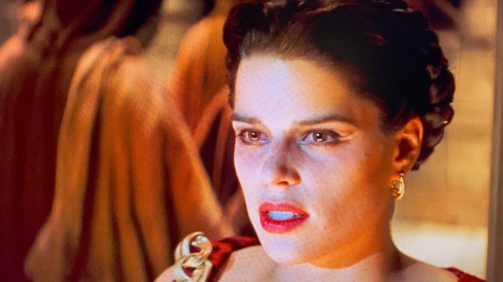 Who else is hyped for the new Scream film? @nevecampbell 🎥 I've got a fun fact: I was an extra in Scream 2! I'm one of the students in the theatre class 🔪 #scream #screamfilms