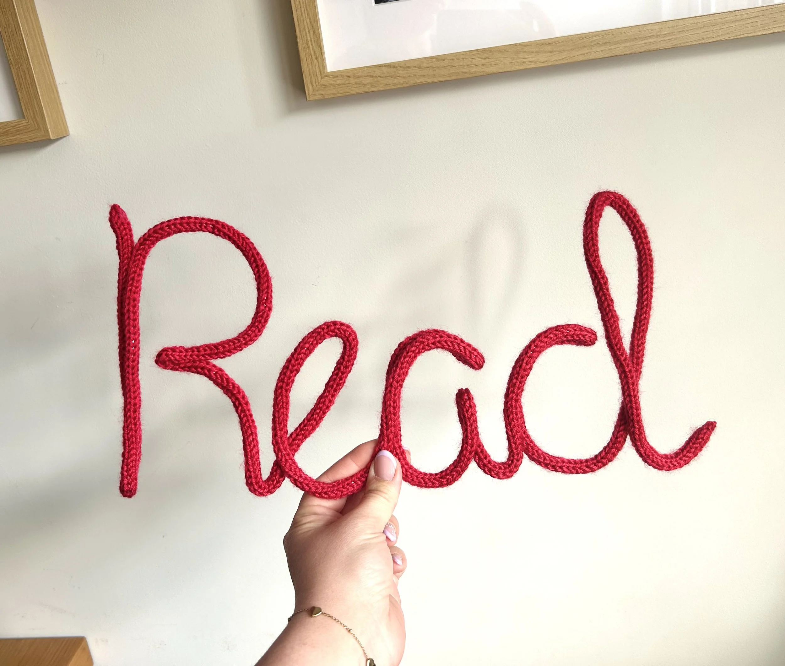 Wire 'Read' Sign