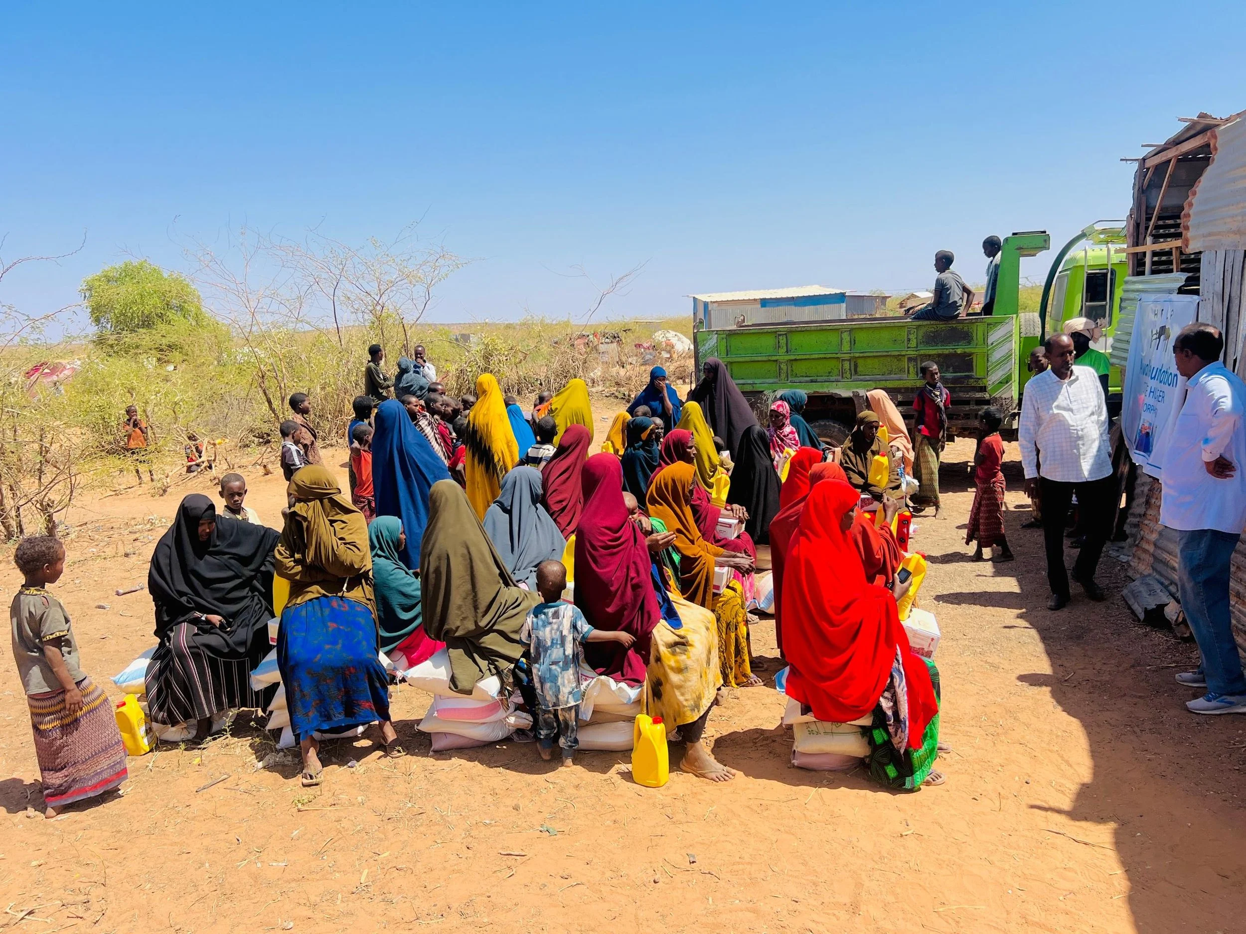 Somalian community members receiving supplies from the Awale foundation