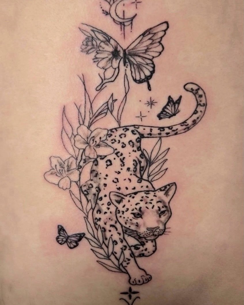 🌸 Spring is in the air 🌸 Soft lines 🌸 Fresh florals 🌸 A little feminine edge 🌸

Doug&rsquo;s fine line work brings that refreshing spring energy to skin.

Thinking about something light, detailed, and timeless?

💚 DM to book Or
📲 925-446-9295
