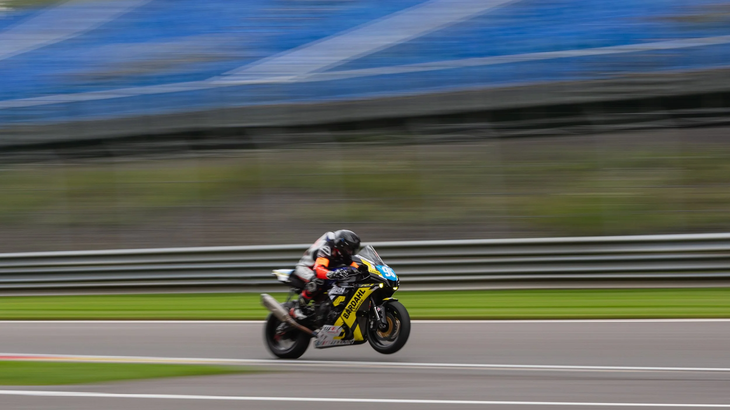 EWC-Spa-album-9281.jpg